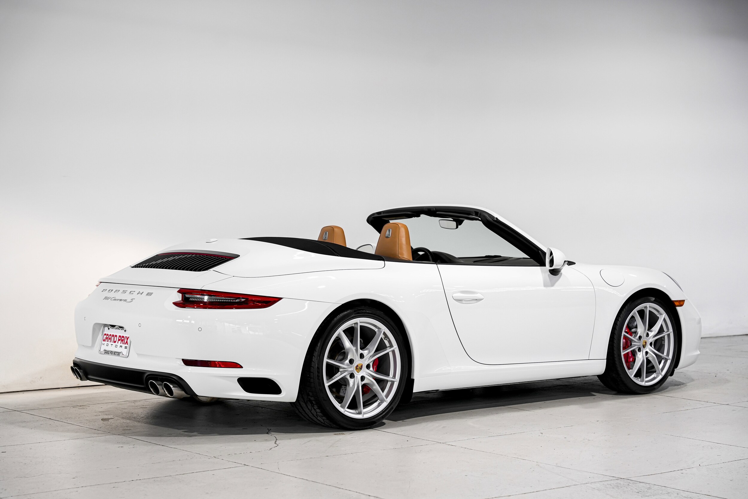 2017 Porsche 911 S Cabriolet photo 3