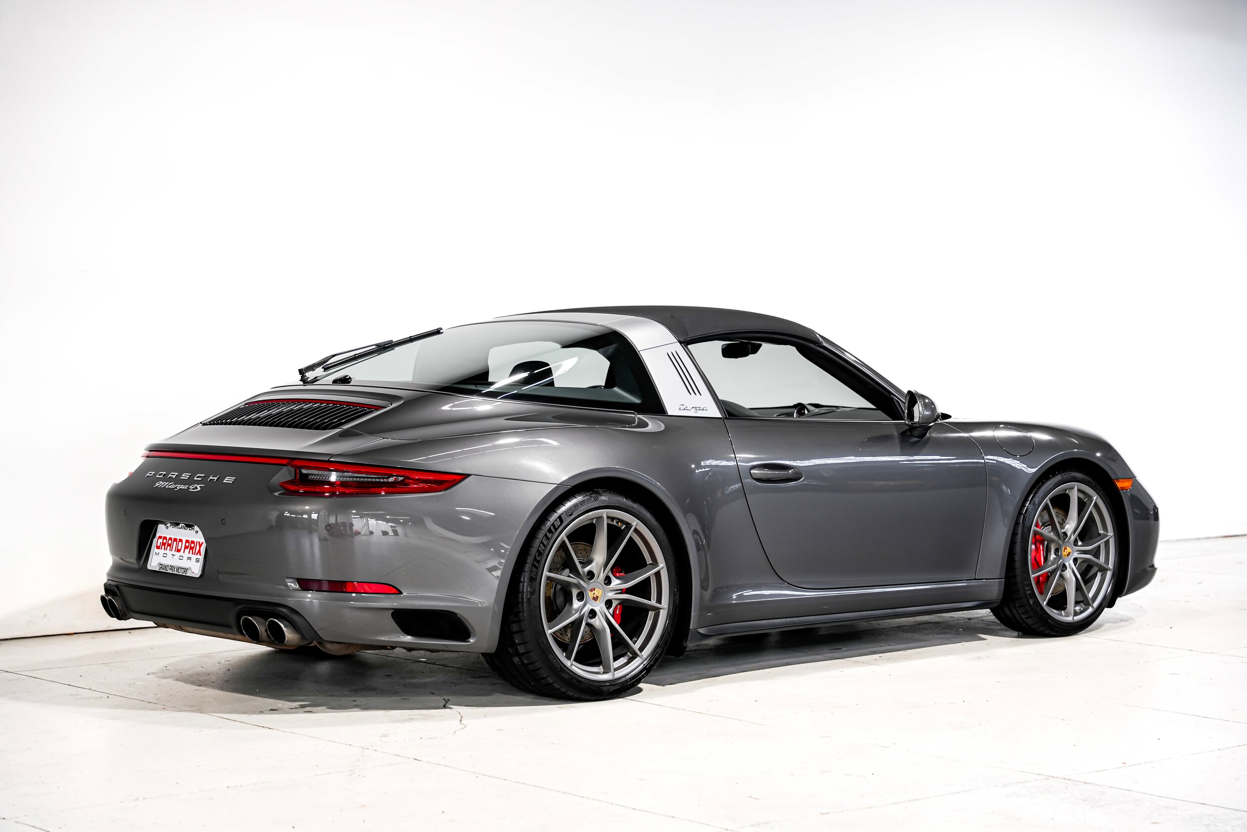 2017 Porsche 911 Targa 4S photo 3