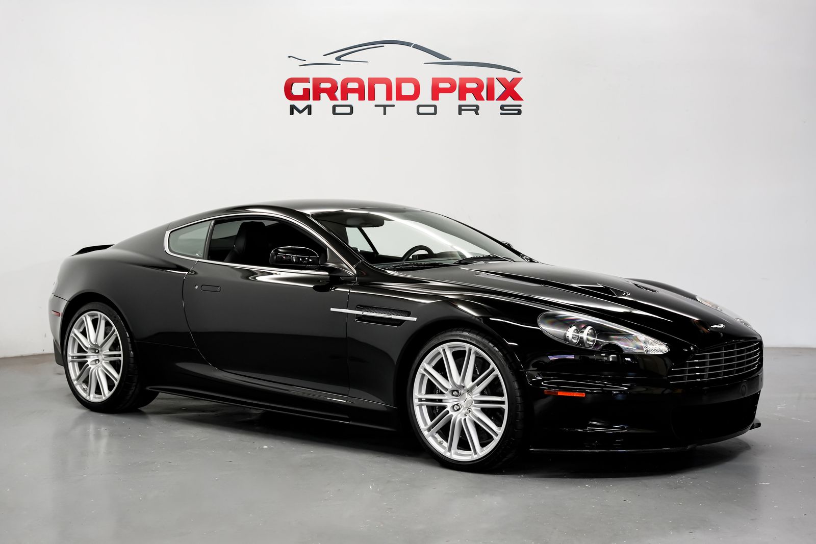 2009 Aston Martin DBS Coupe's photo