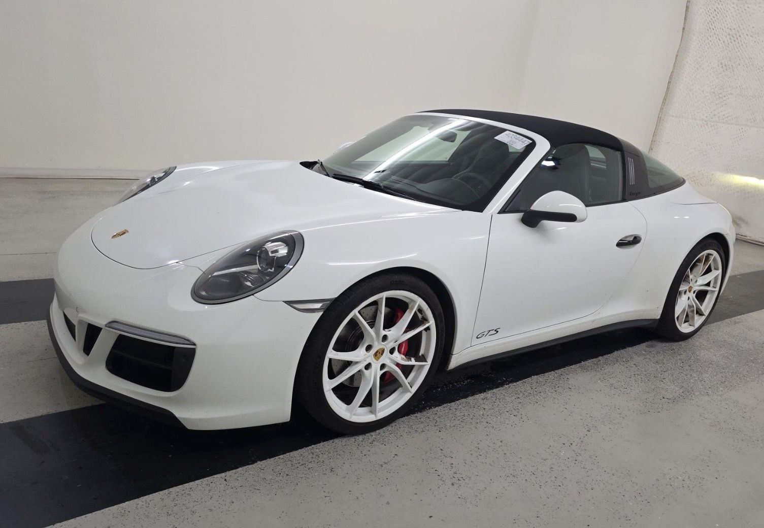 2019 Porsche 911 Targa 4 GTS's photo