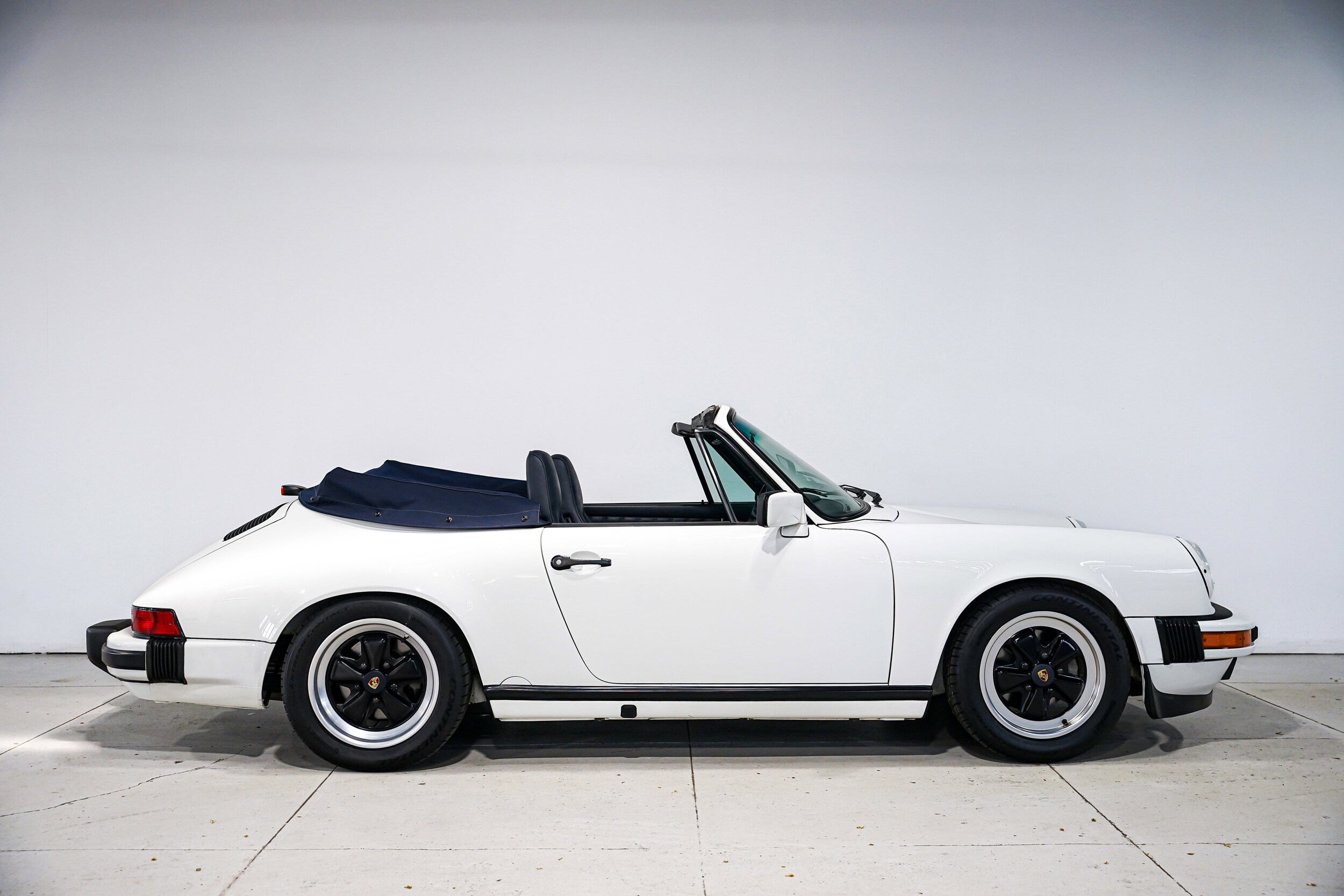 1987 Porsche 911 Cabriolet photo 2