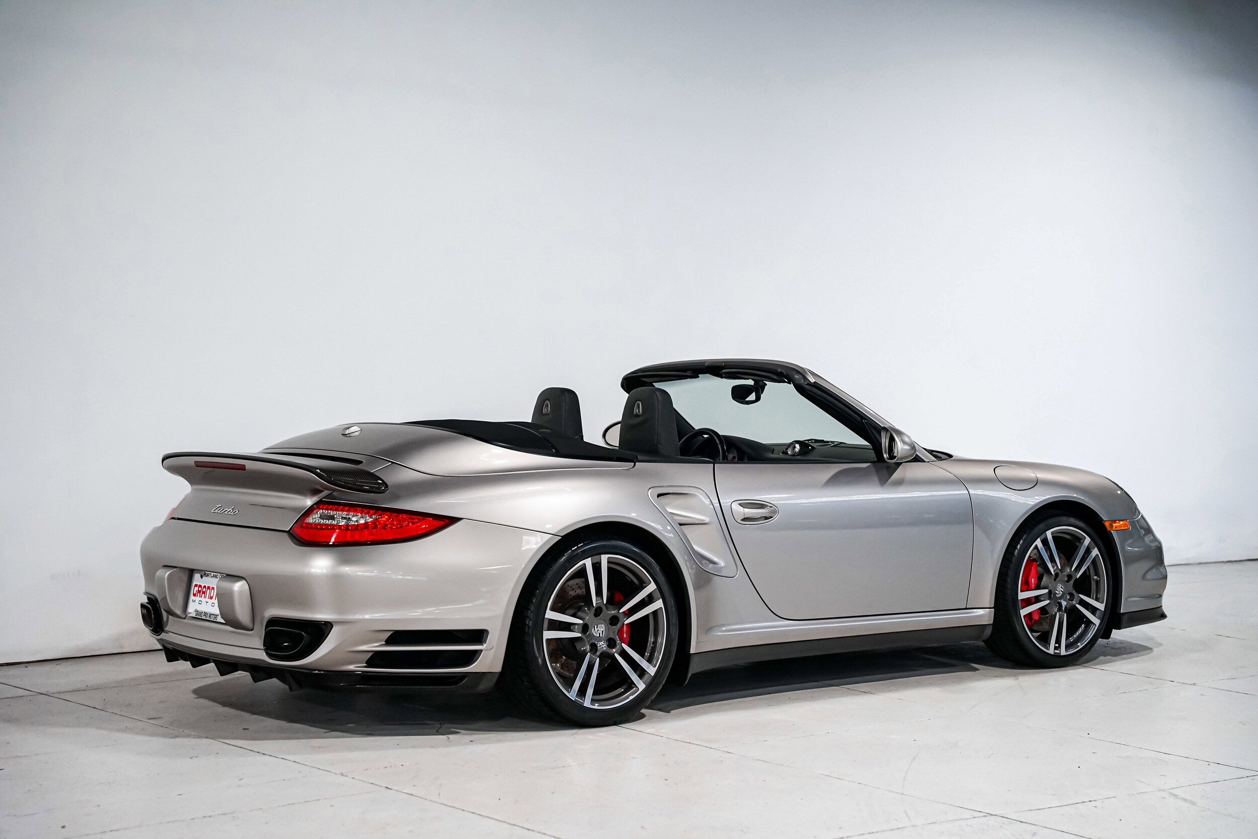 2012 Porsche 911 Turbo Cabriolet photo 3