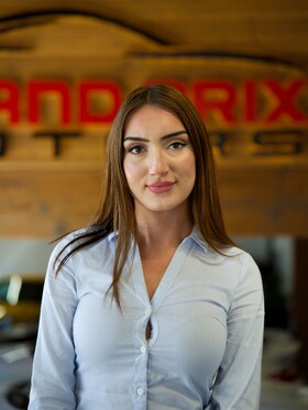 Staff member Anna Babiy from ID_2df7601bc8a3