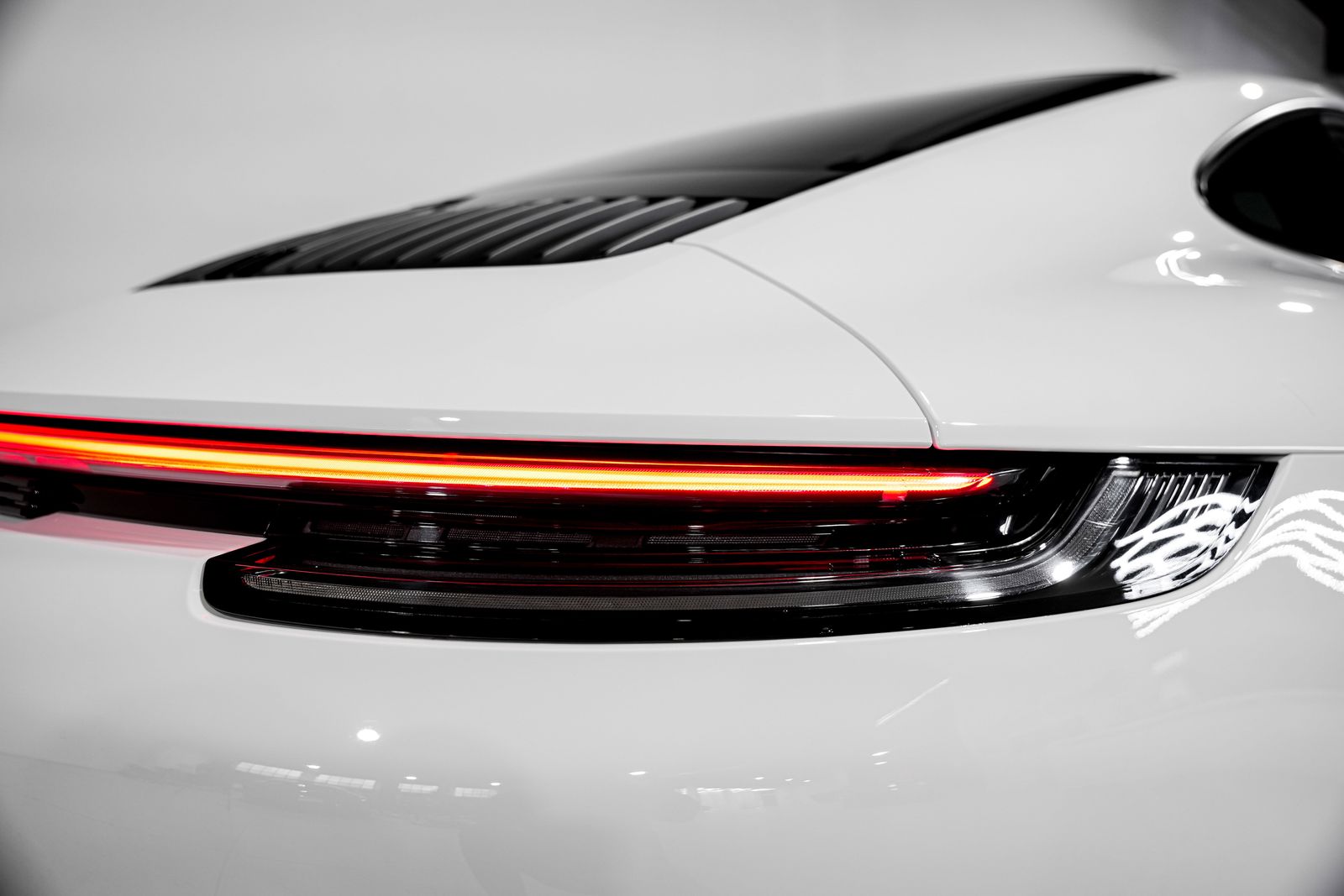 2022 Porsche 911 GTS - Photo 39