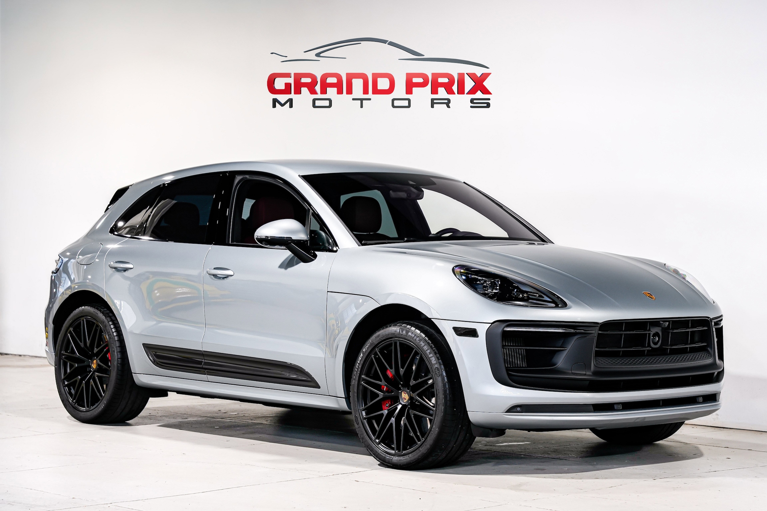 2022 Porsche Macan GTS's photo