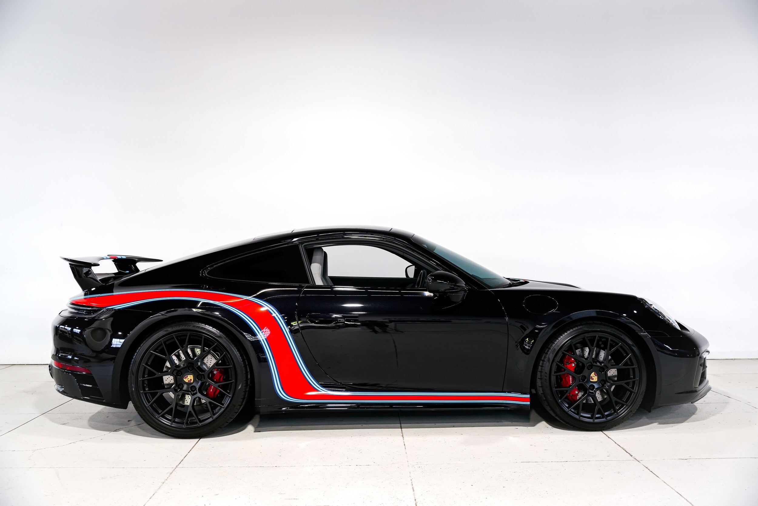 2024 Porsche 911 S photo 2