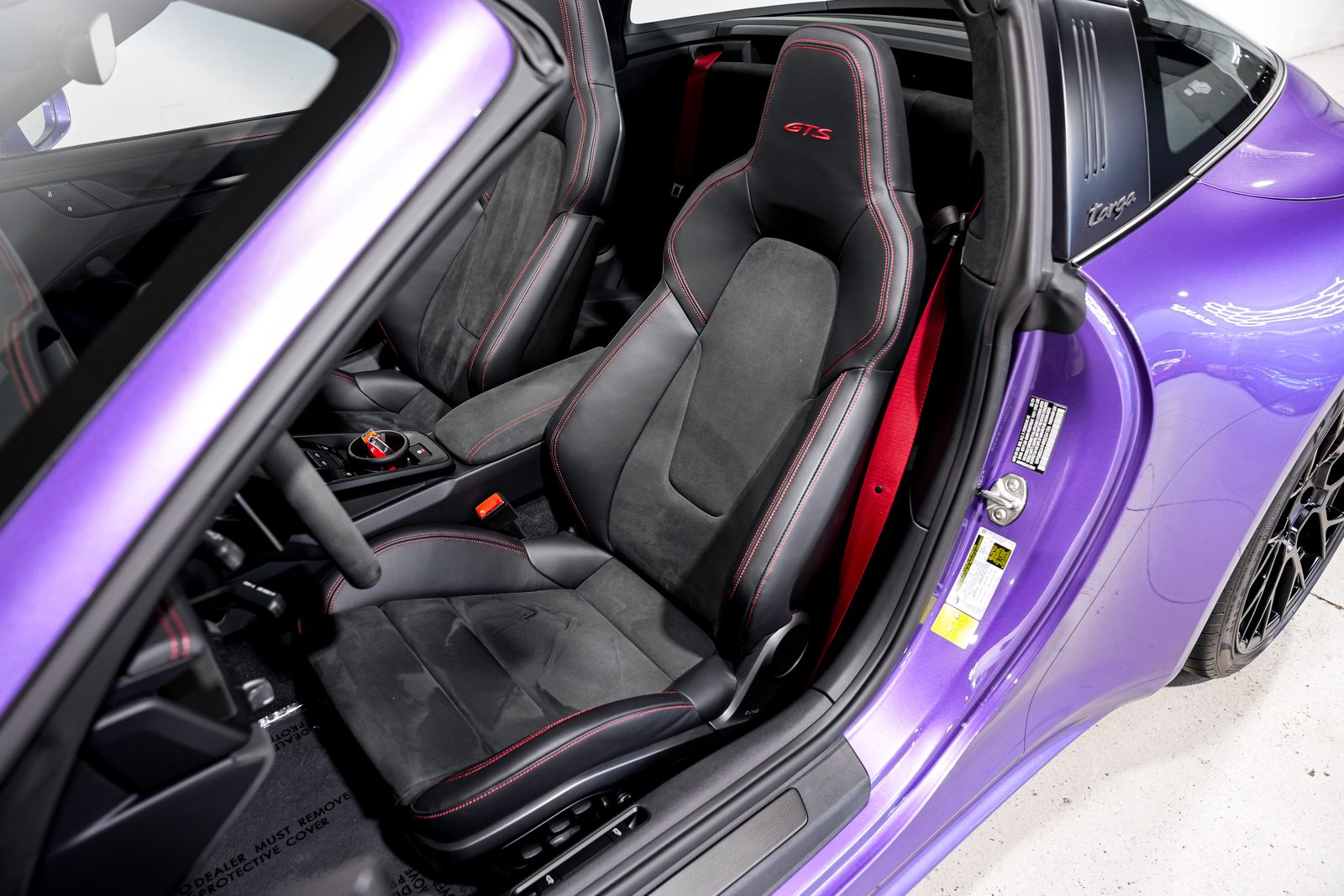 2024 Porsche 911 GTS - Photo 23