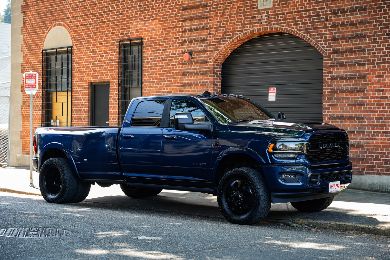2024 RAM 3500 Limited 4X4 Crew Cab LWB's photo