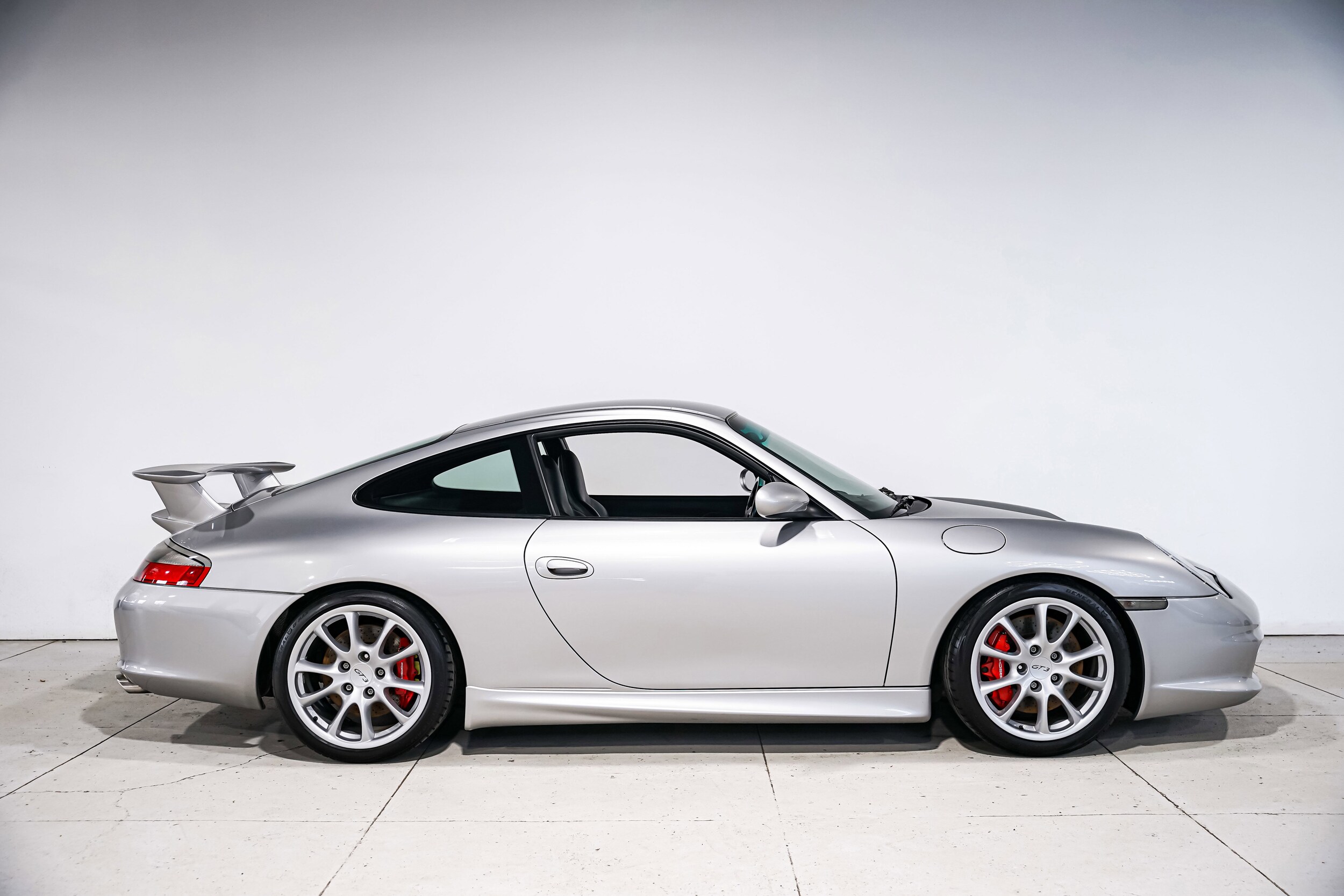 2004 Porsche 911 GT3 photo 2