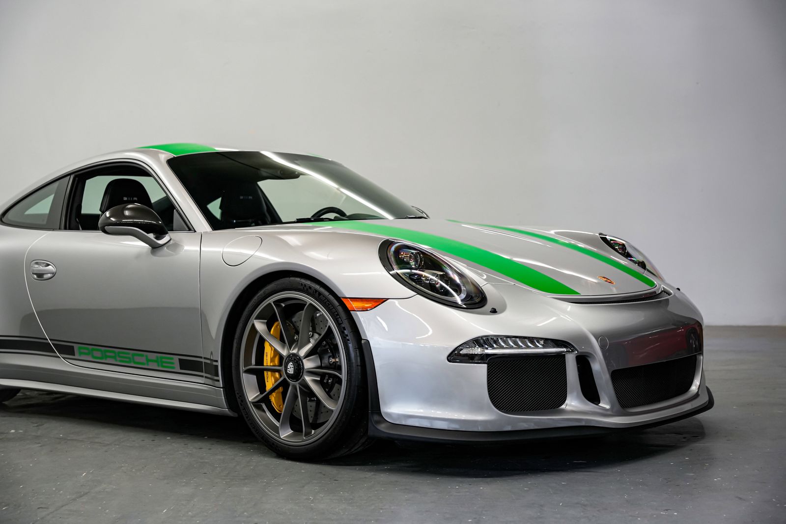 2016 Porsche 911 R - Photo 45