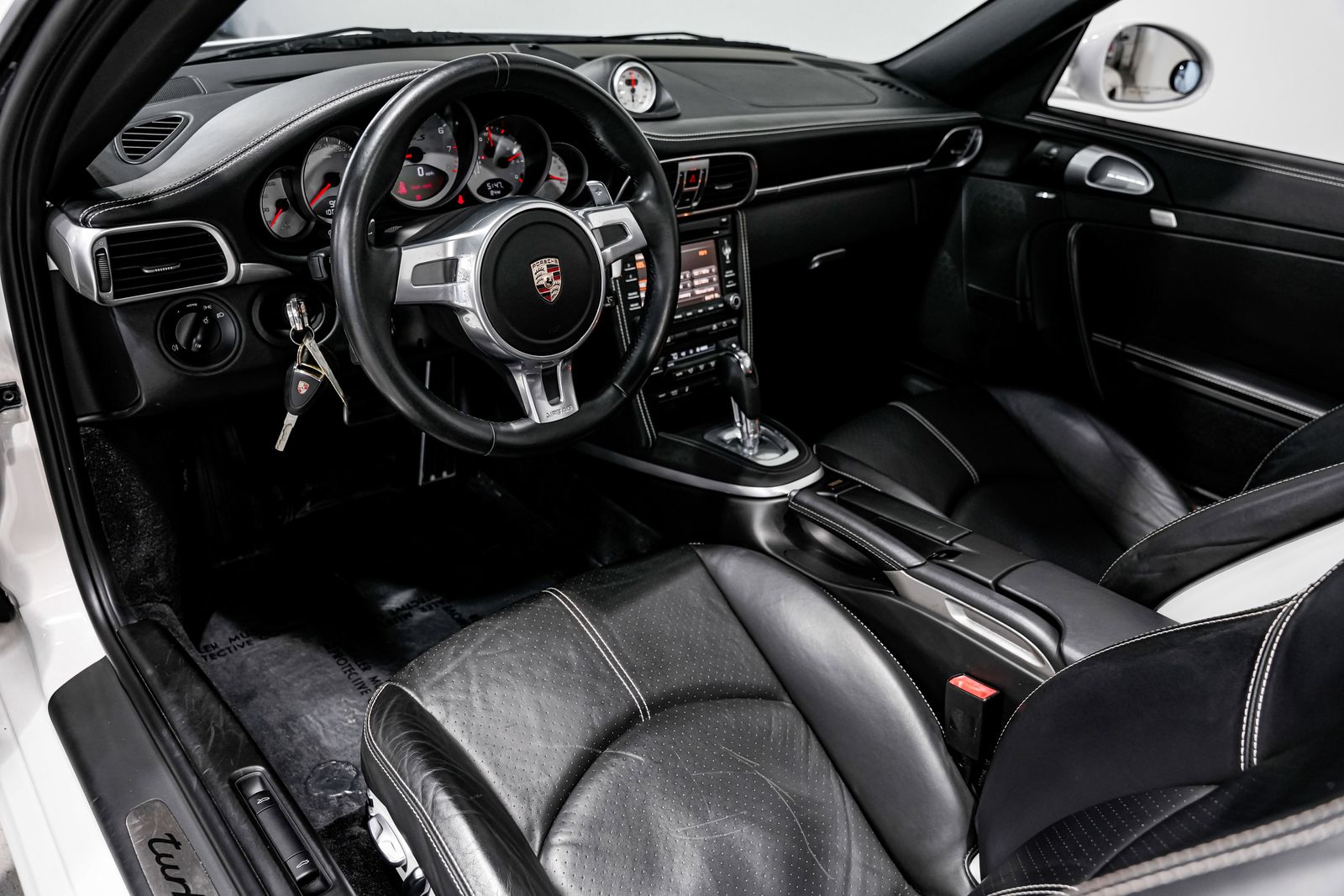 2011 Porsche 911 Turbo S - Photo 9
