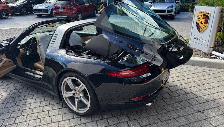 2015 Porsche 911 Targa 4S's photo