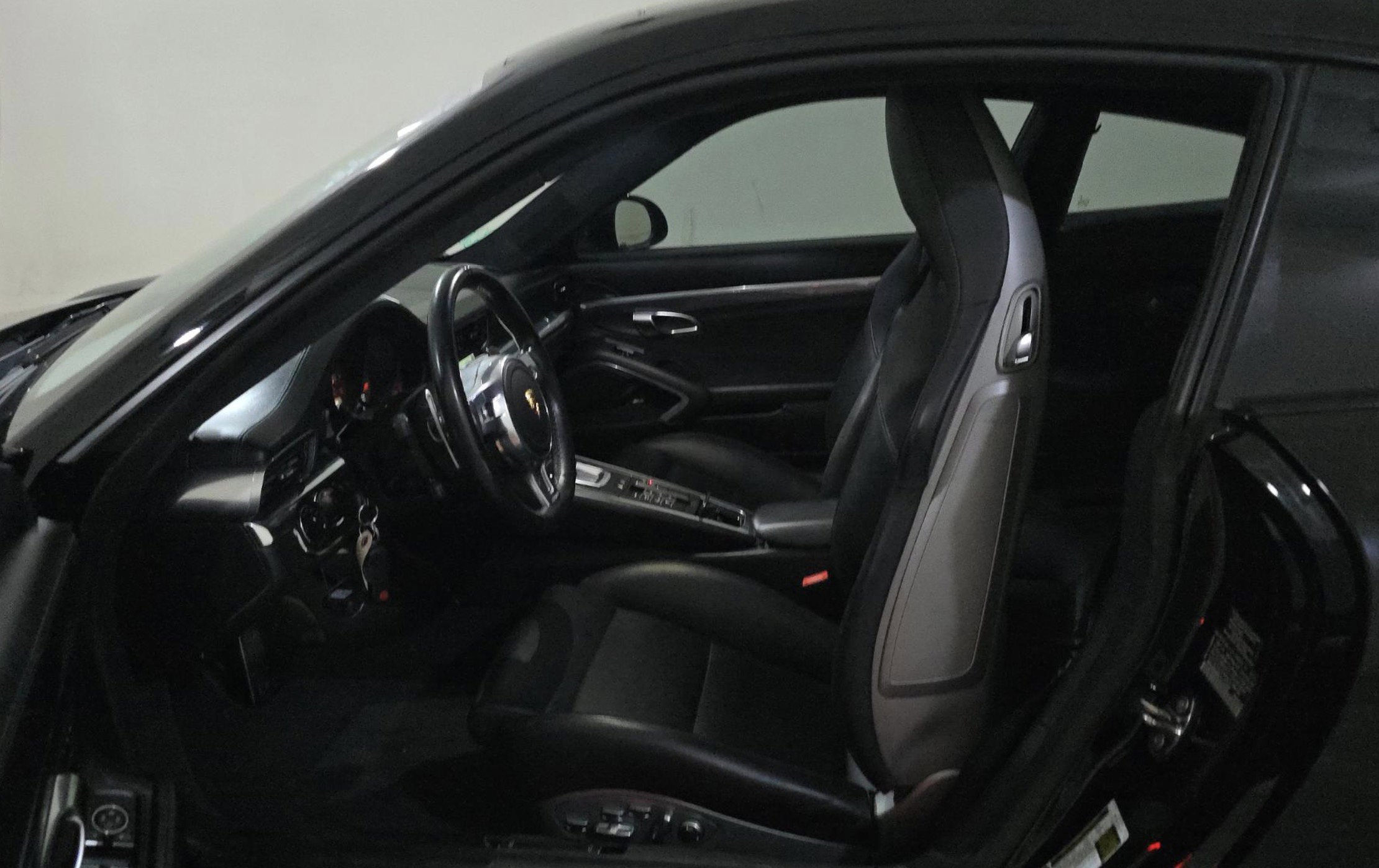 2014 Porsche 911 4S Coupe photo 4