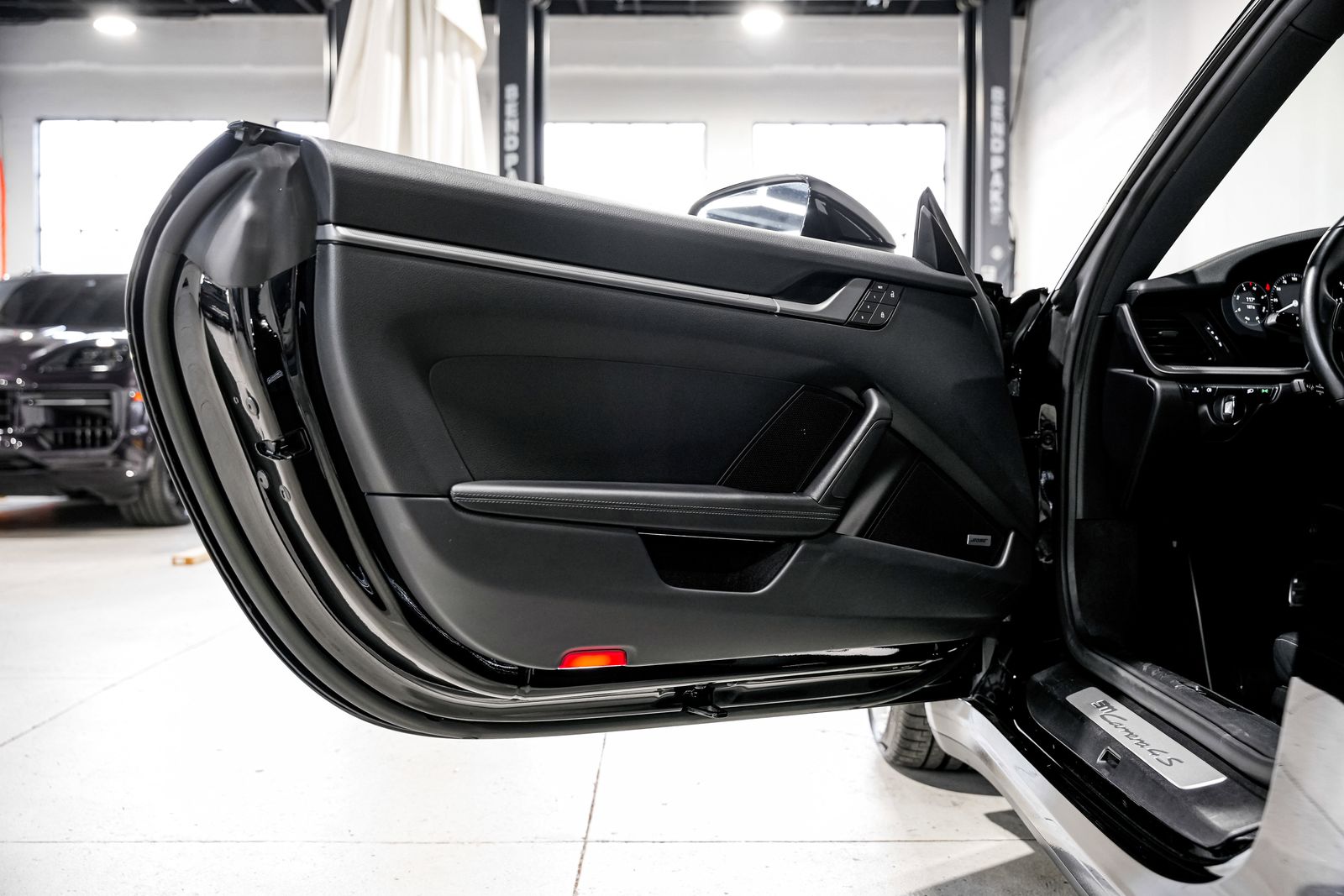 2022 Porsche 911 S - Photo 25