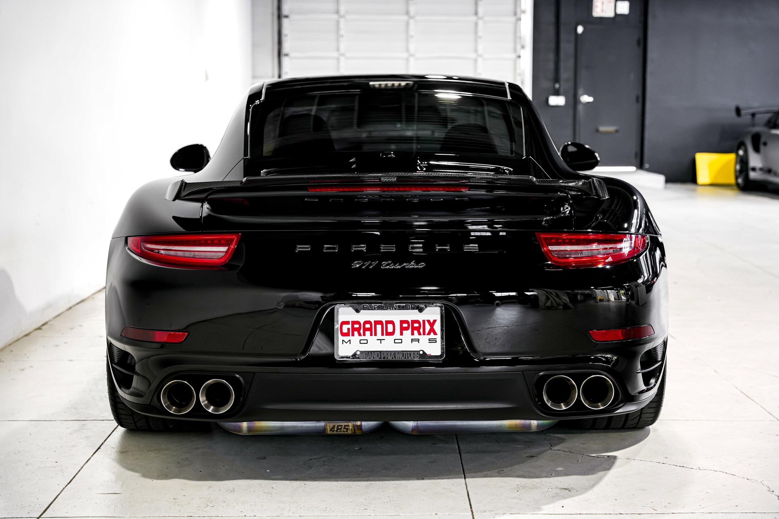 2014 Porsche 911 Turbo Coupe photo 4