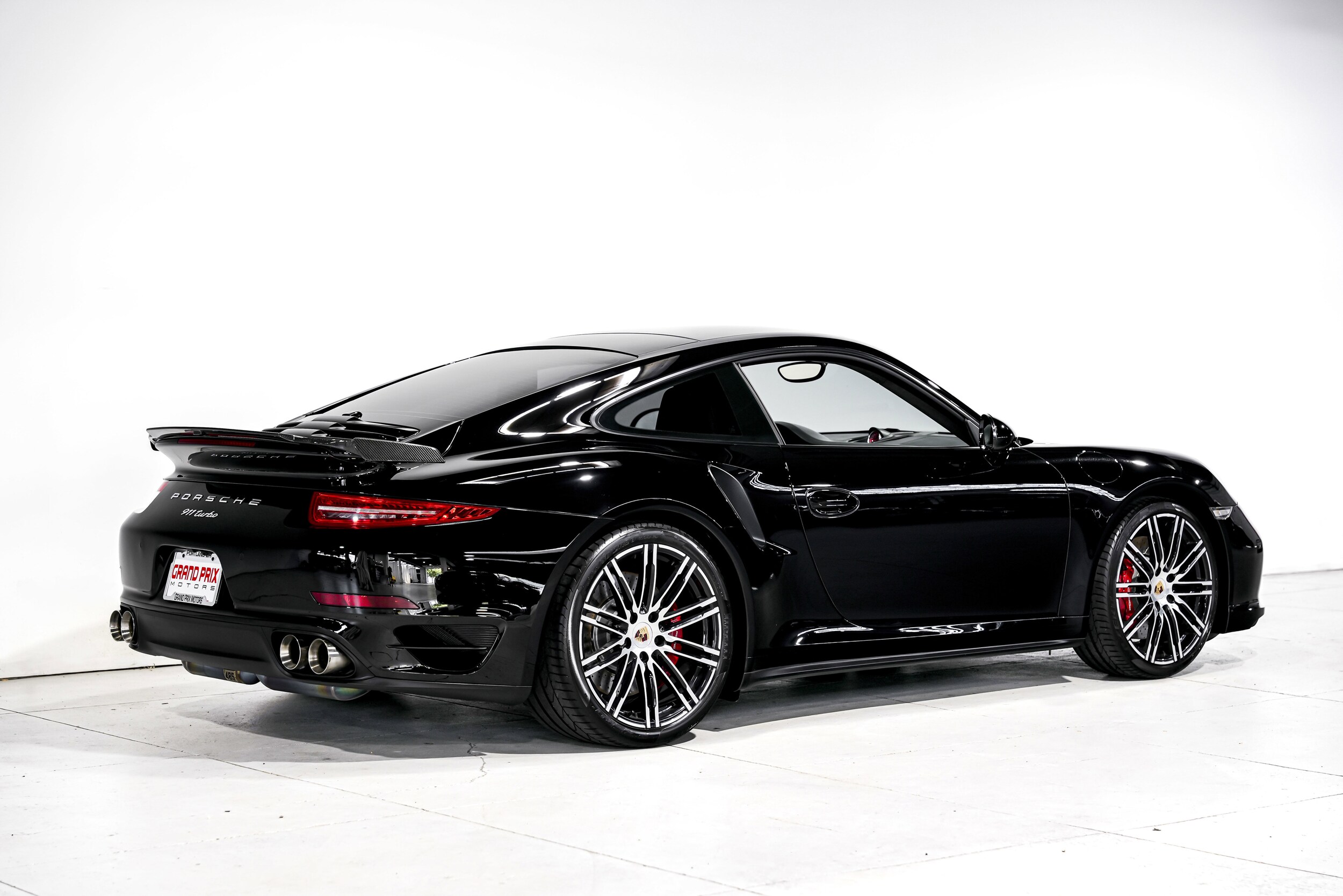 2014 Porsche 911 Turbo Coupe photo 3