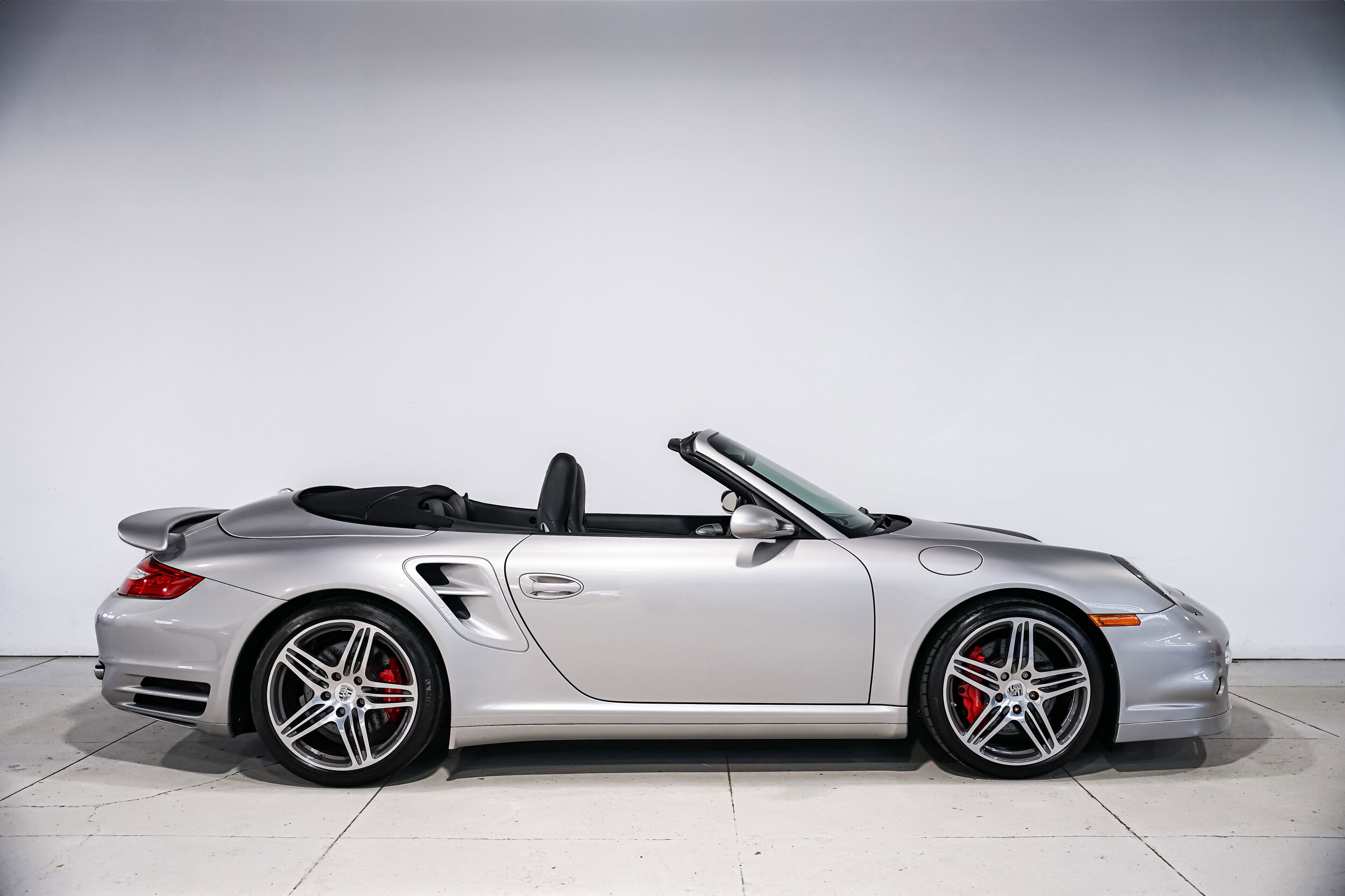 2009 Porsche 911 Turbo Cabriolet photo 2