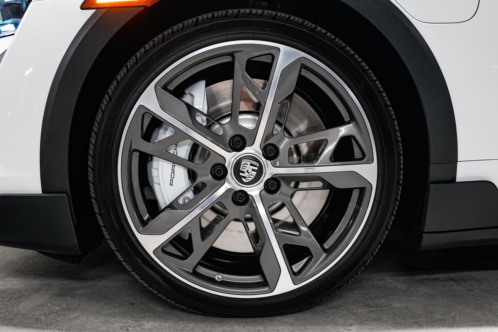 2023 Porsche Taycan 46