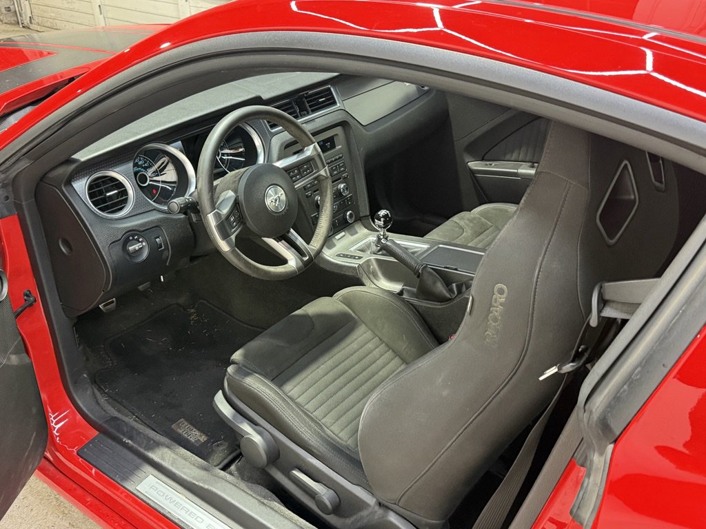 2013 Ford Mustang Boss 302 photo 2