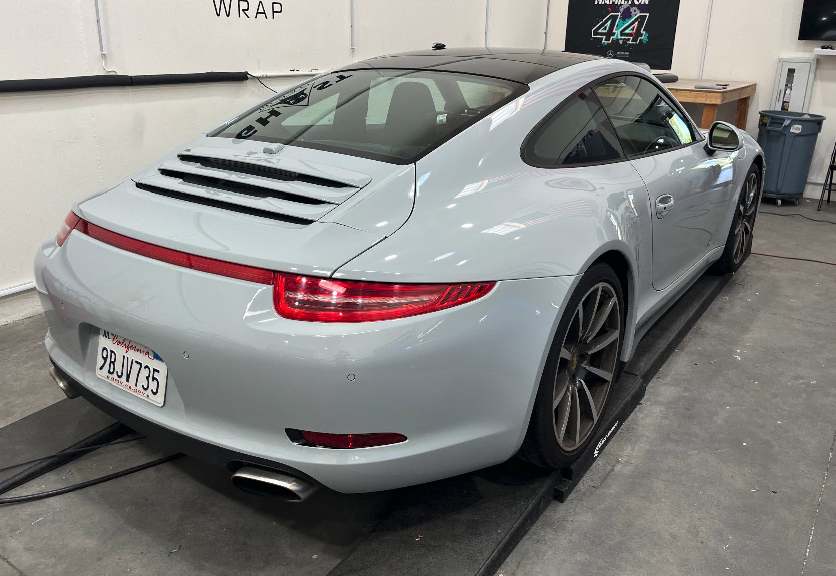 2013 Porsche 911 4 Coupe photo 2