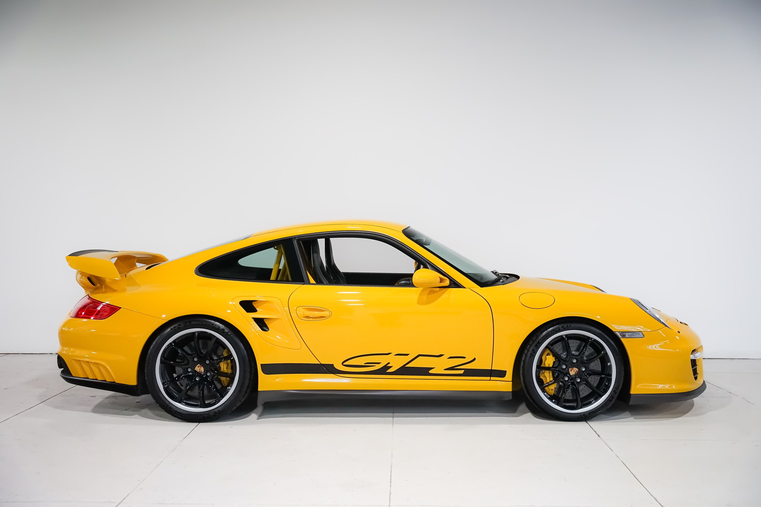 2008 Porsche 911 GT2 photo 2