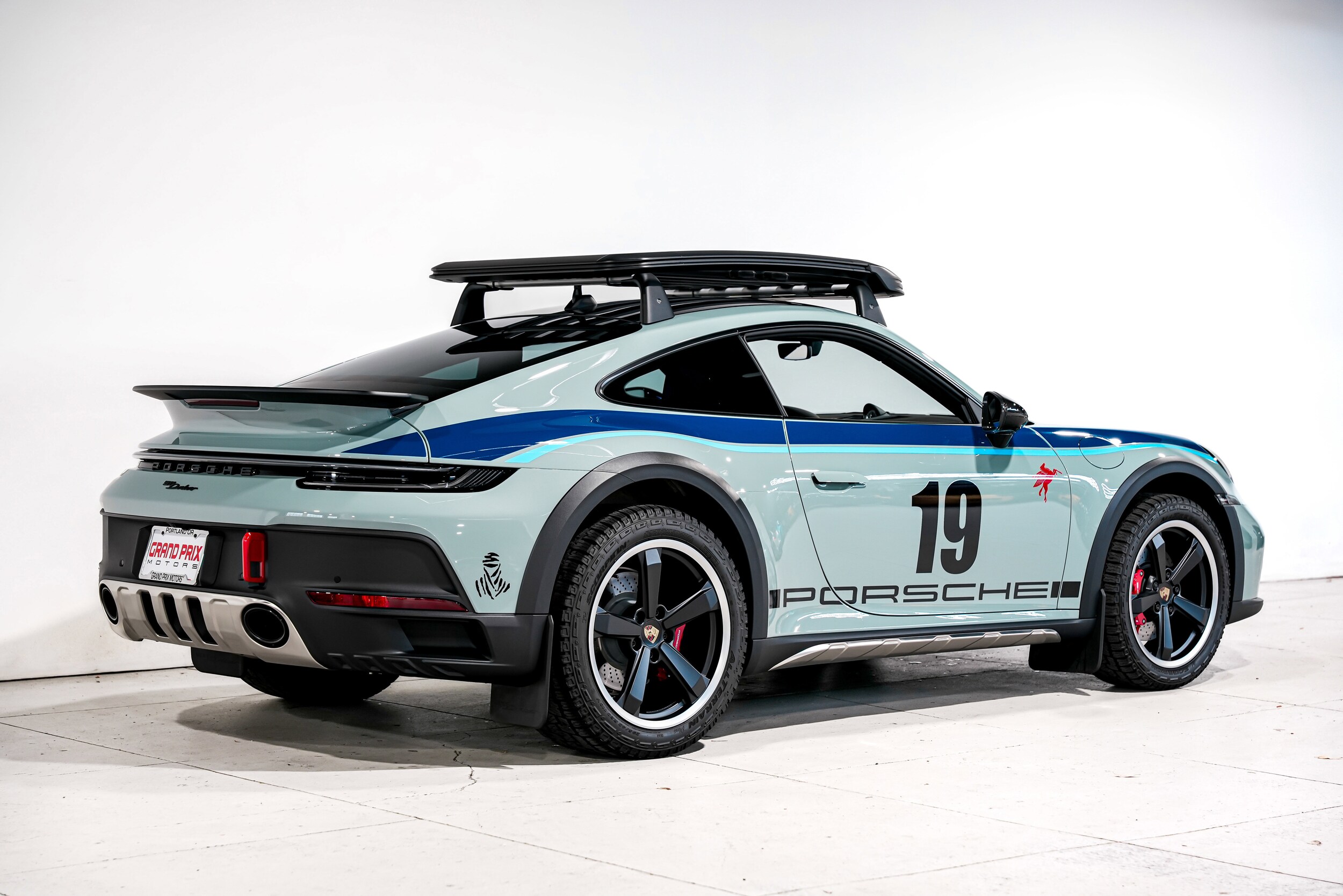 2023 Porsche 911 Coupe photo 3