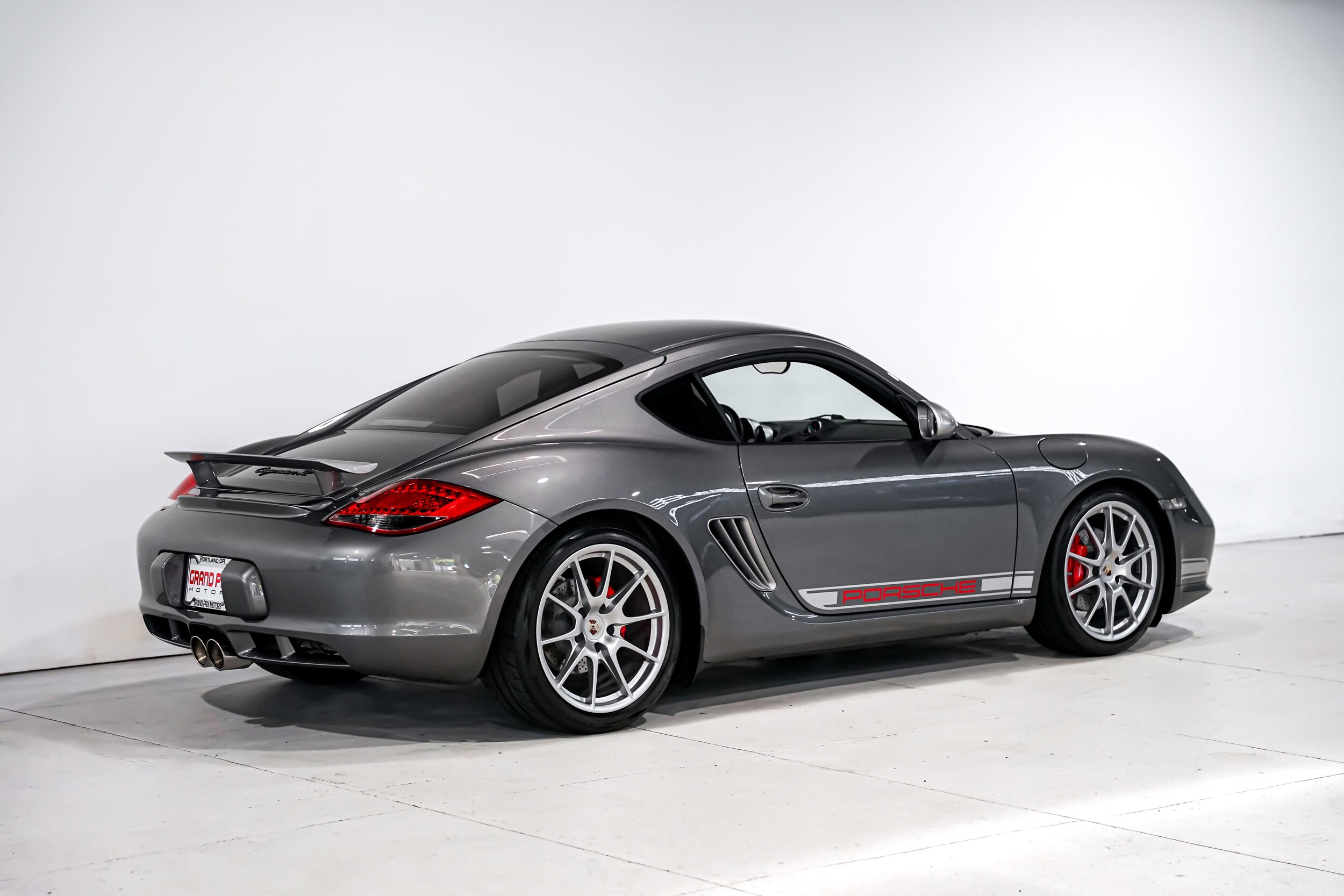 2012 Porsche Cayman R photo 3