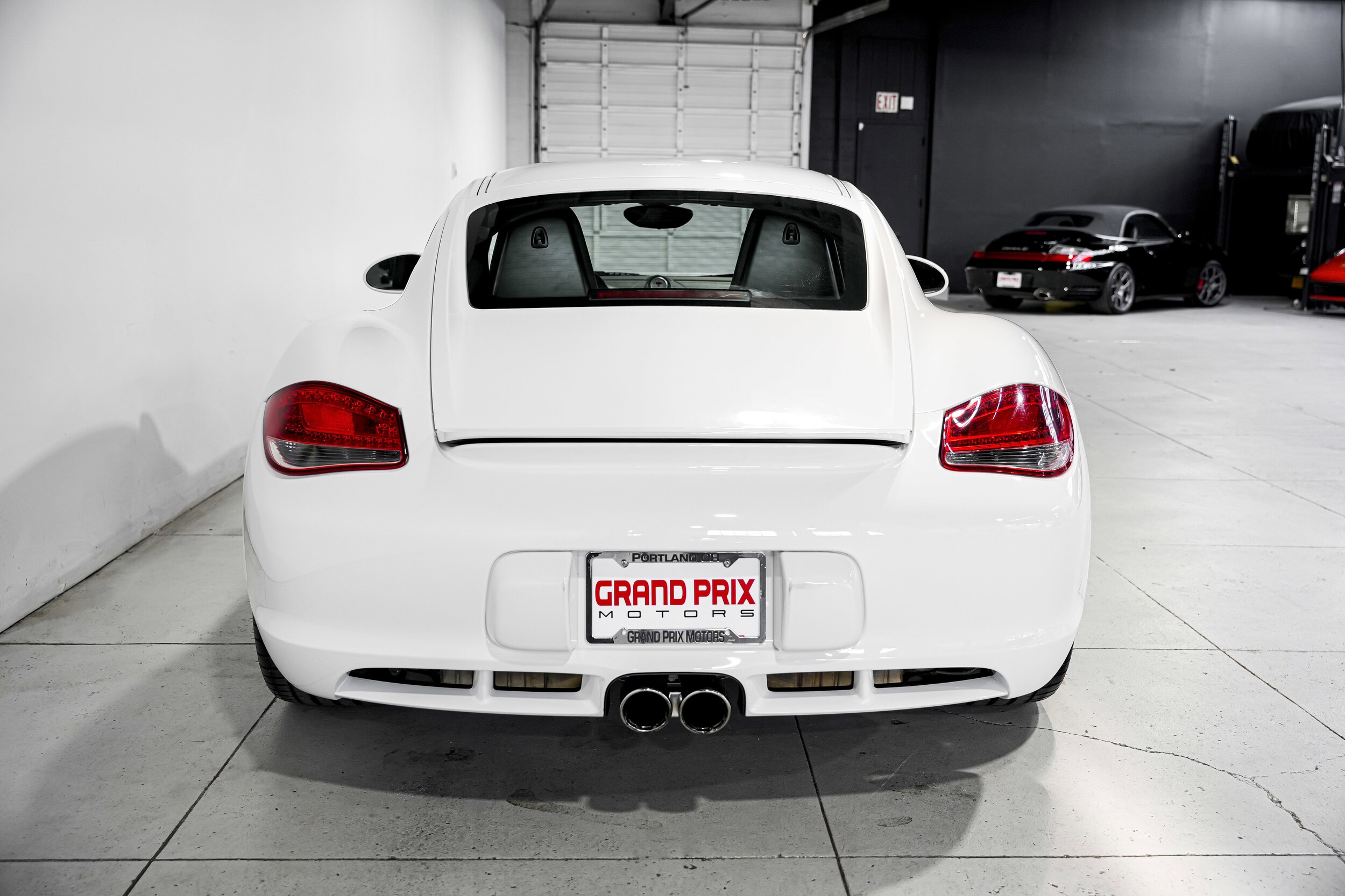 2010 Porsche Cayman S photo 4