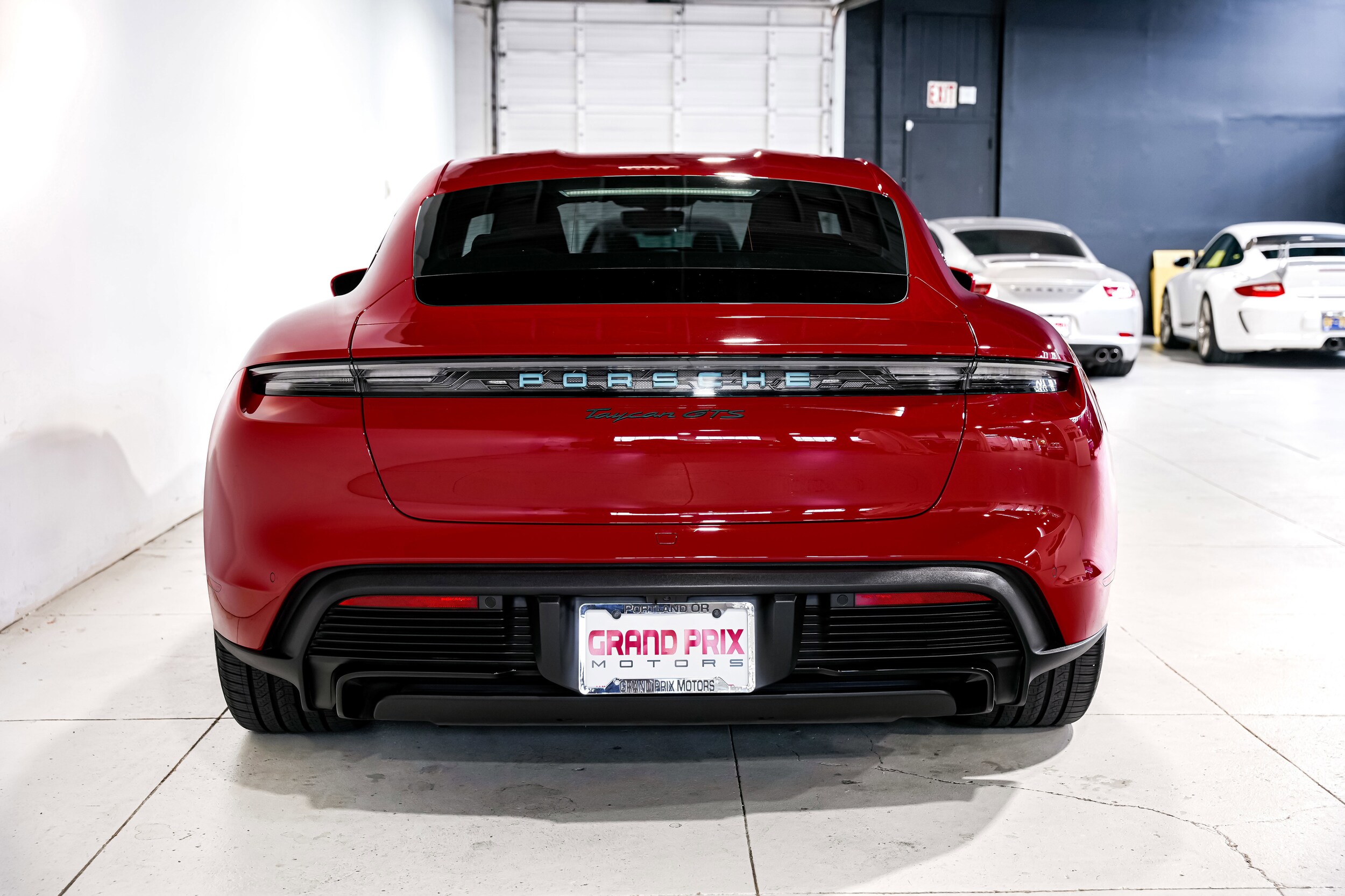2023 Porsche Taycan GTS photo 4