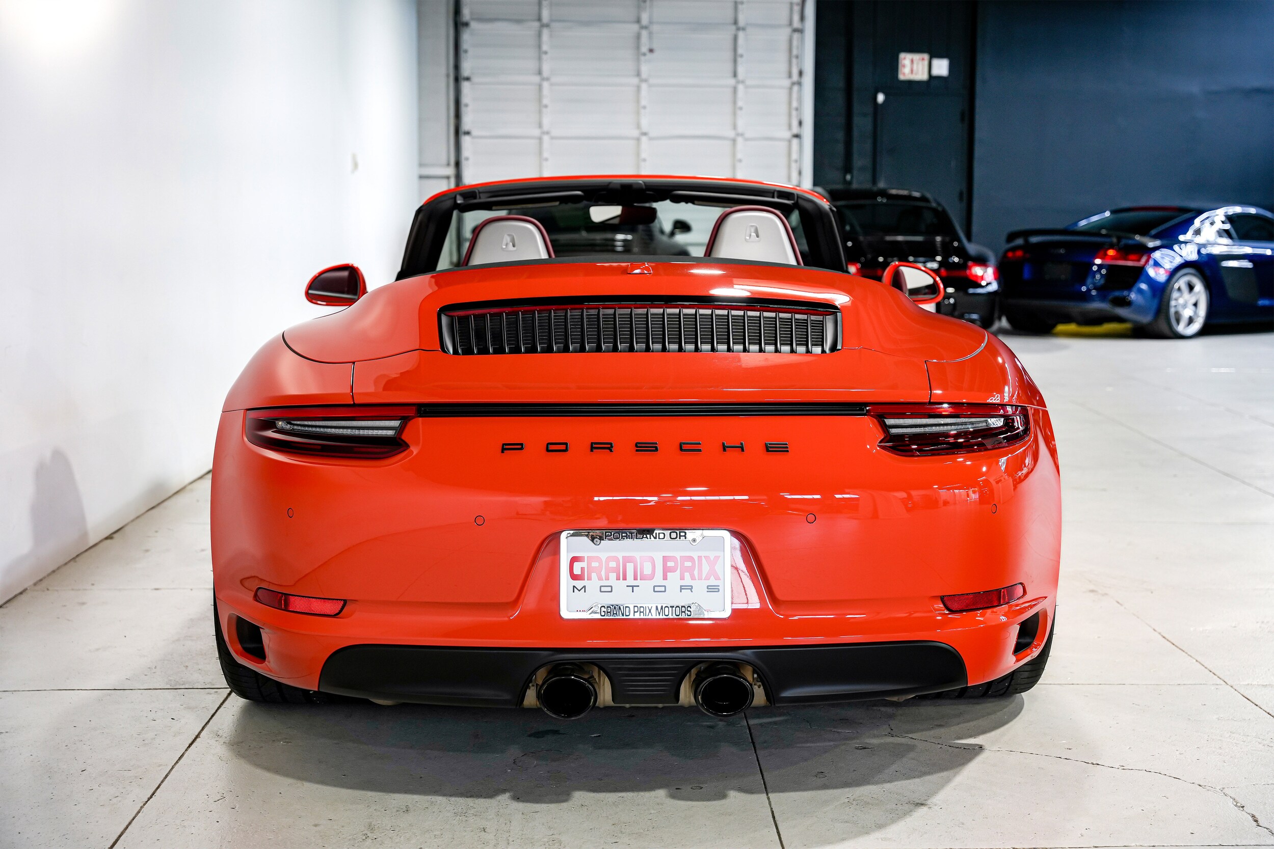 2018 Porsche 911 GTS Cabriolet photo 4