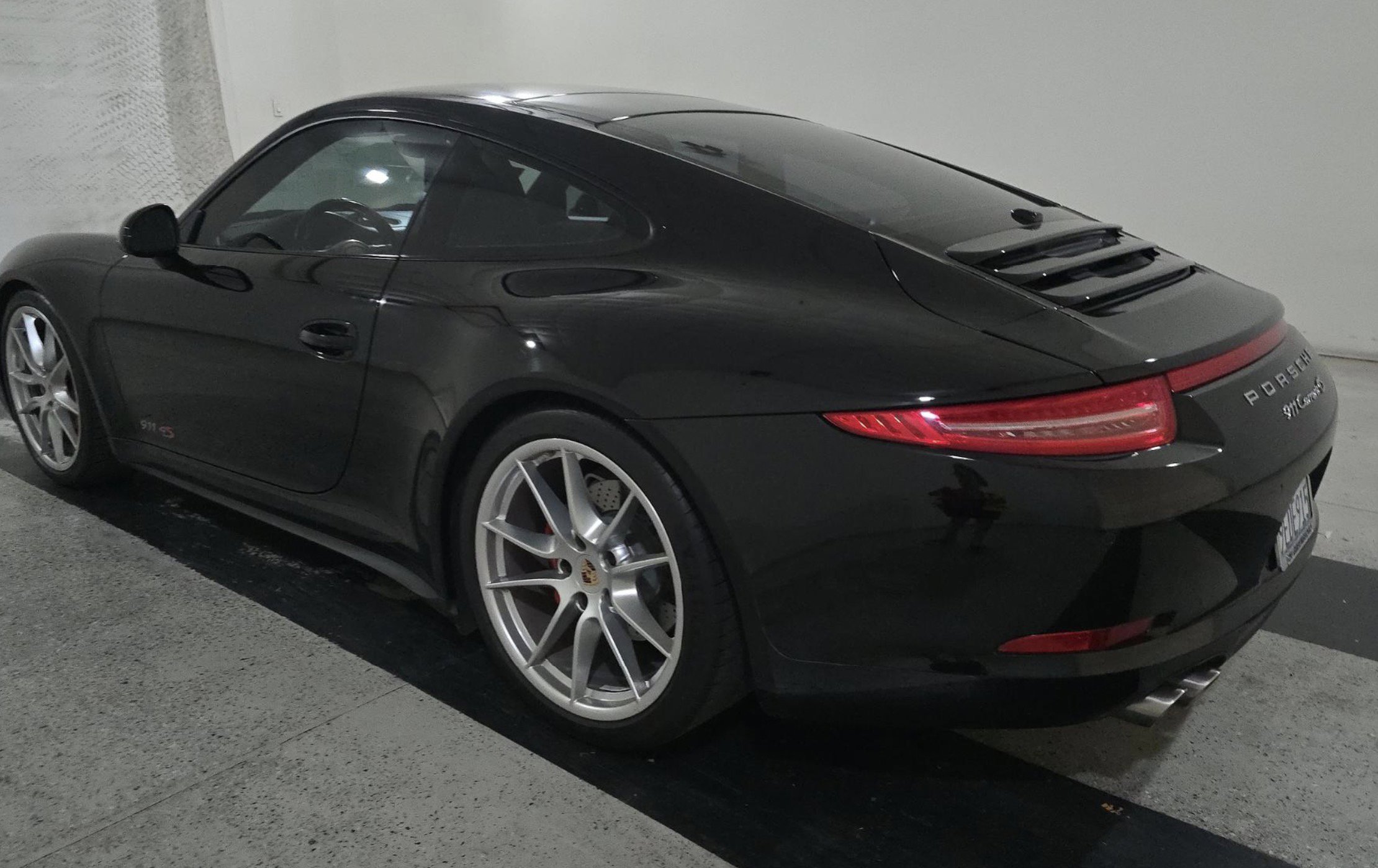 2014 Porsche 911 4S Coupe photo 3