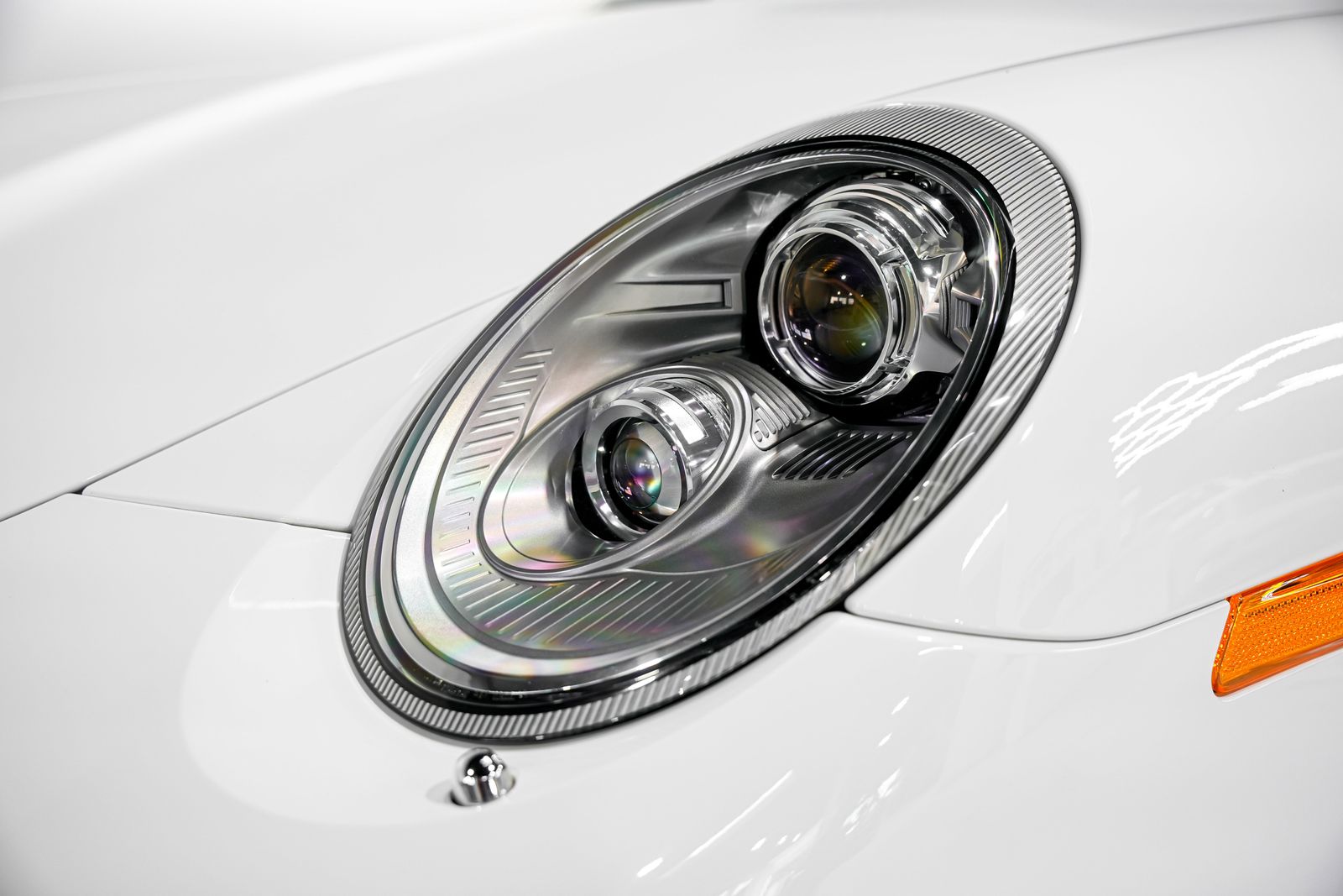 2011 Porsche 911 Turbo S - Photo 35