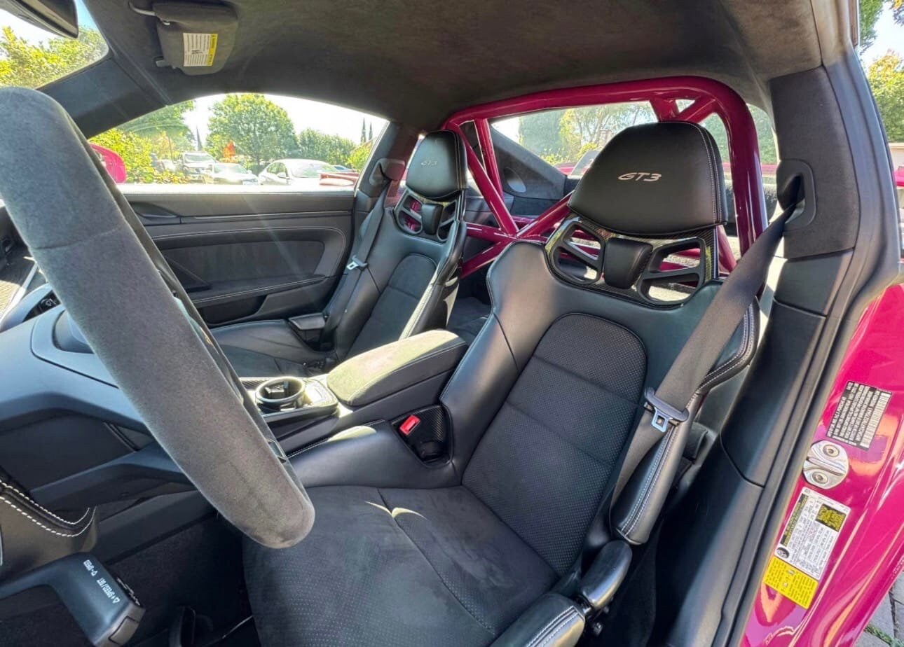 2022 Porsche 911 GT3 Coupe photo 2