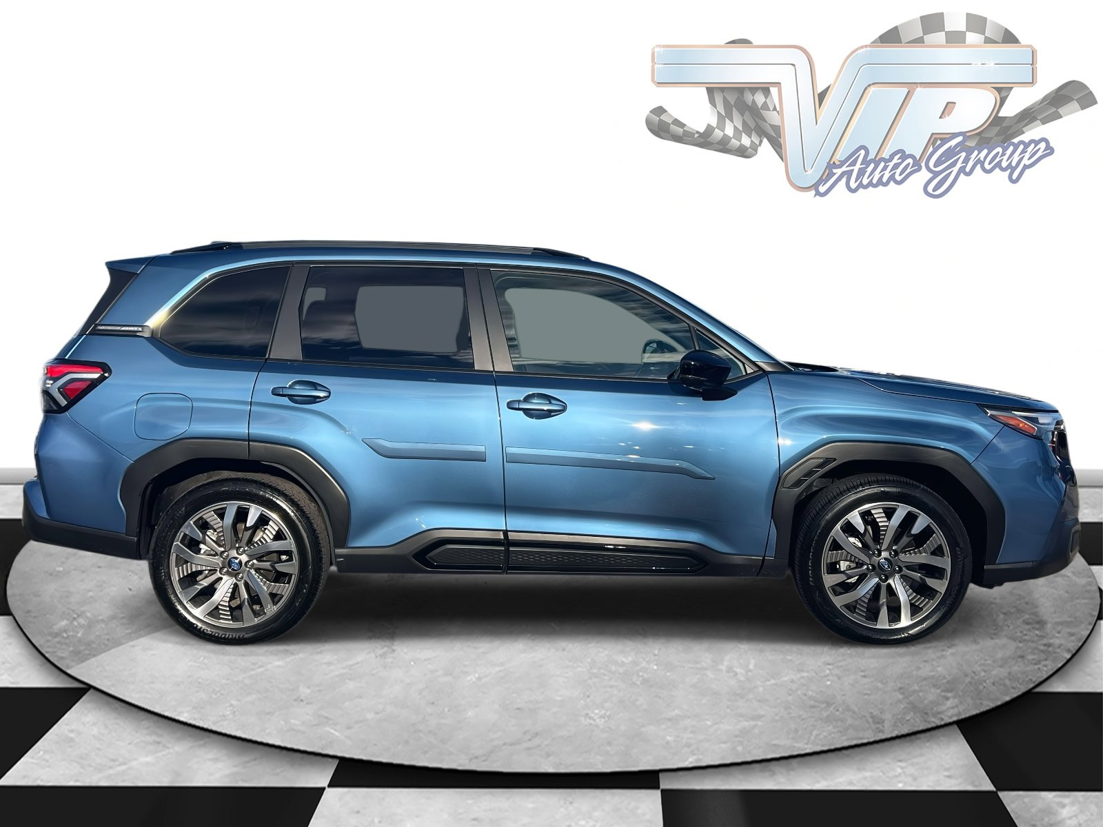 2025 Subaru Forester Touring photo 3