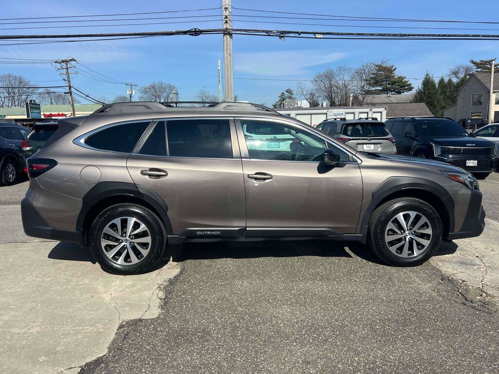Used 2023 Subaru Outback Premium Premium CVT