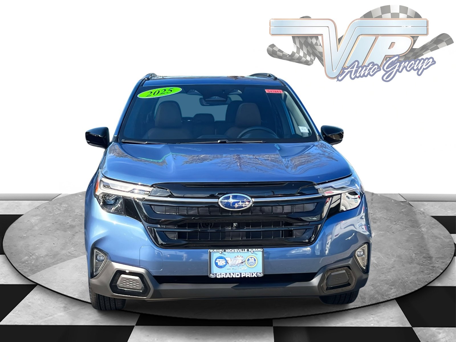 2025 Subaru Forester Touring photo 2