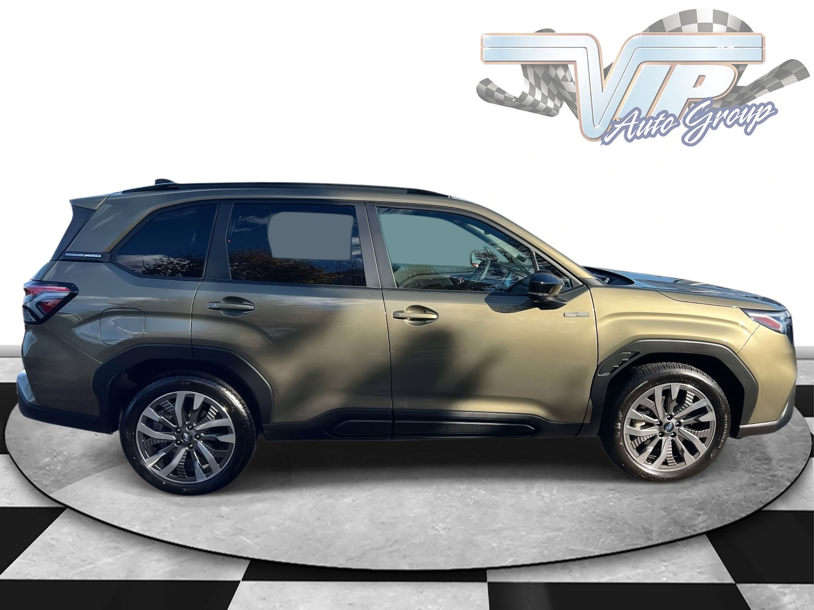 2025 Subaru Forester Touring photo 2