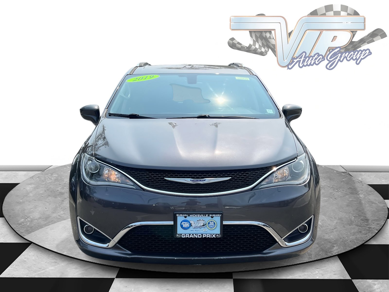 Used 2019 Chrysler Pacifica Touring L with VIN 2C4RC1BG3KR668611 for sale in Hicksville, NY
