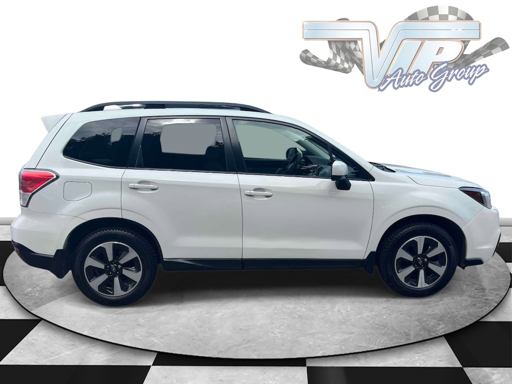 Used 2017 Subaru Forester Premium 2.5i Premium CVT