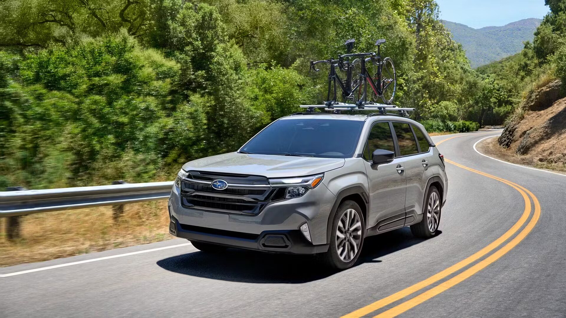 25my_forester_touring_-_in_motion_2.jpeg