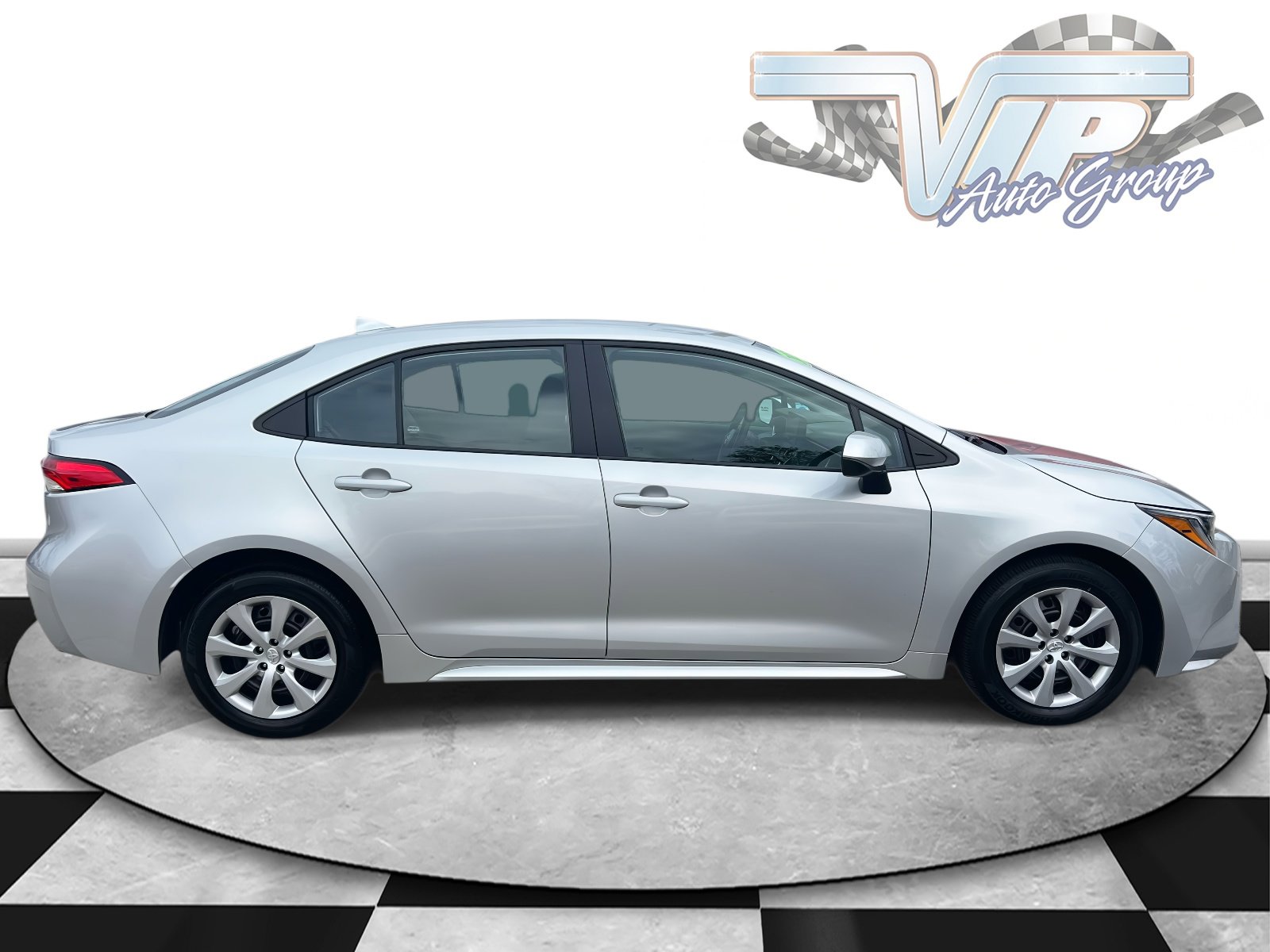 2024 Toyota Corolla LE photo 2