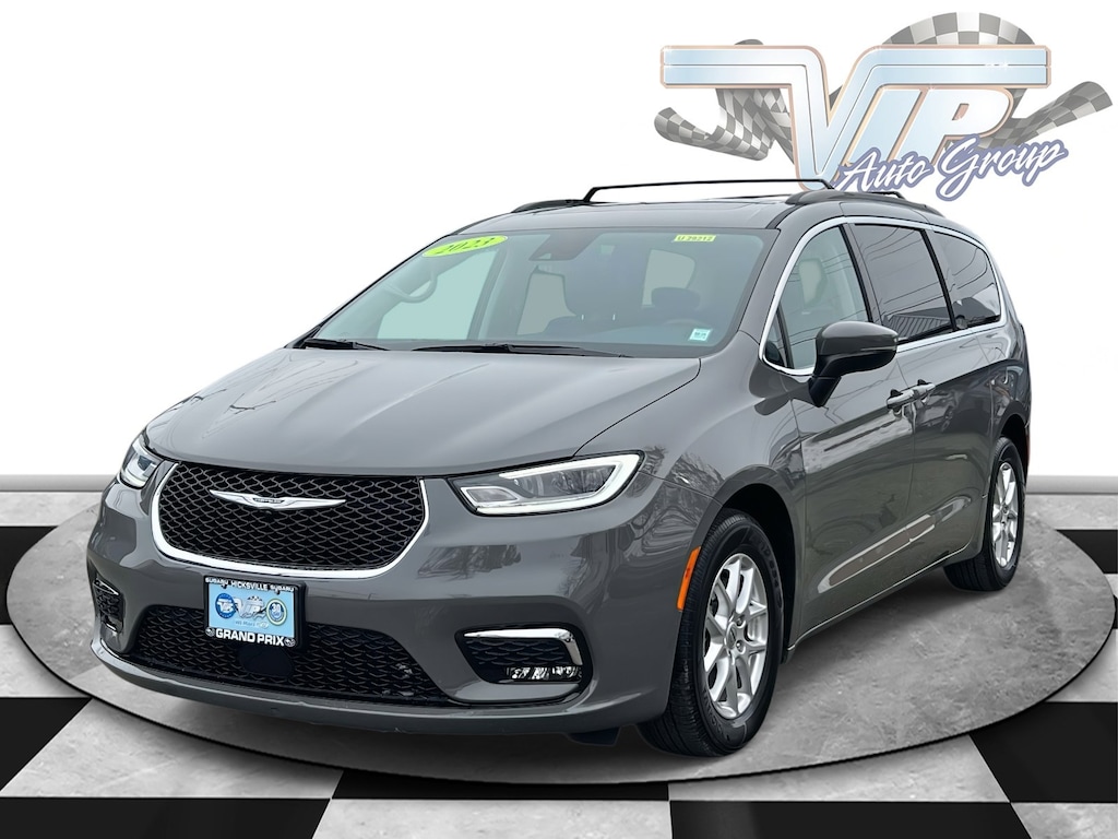 Used 2023 Chrysler Pacifica Touring L Touring L FWD