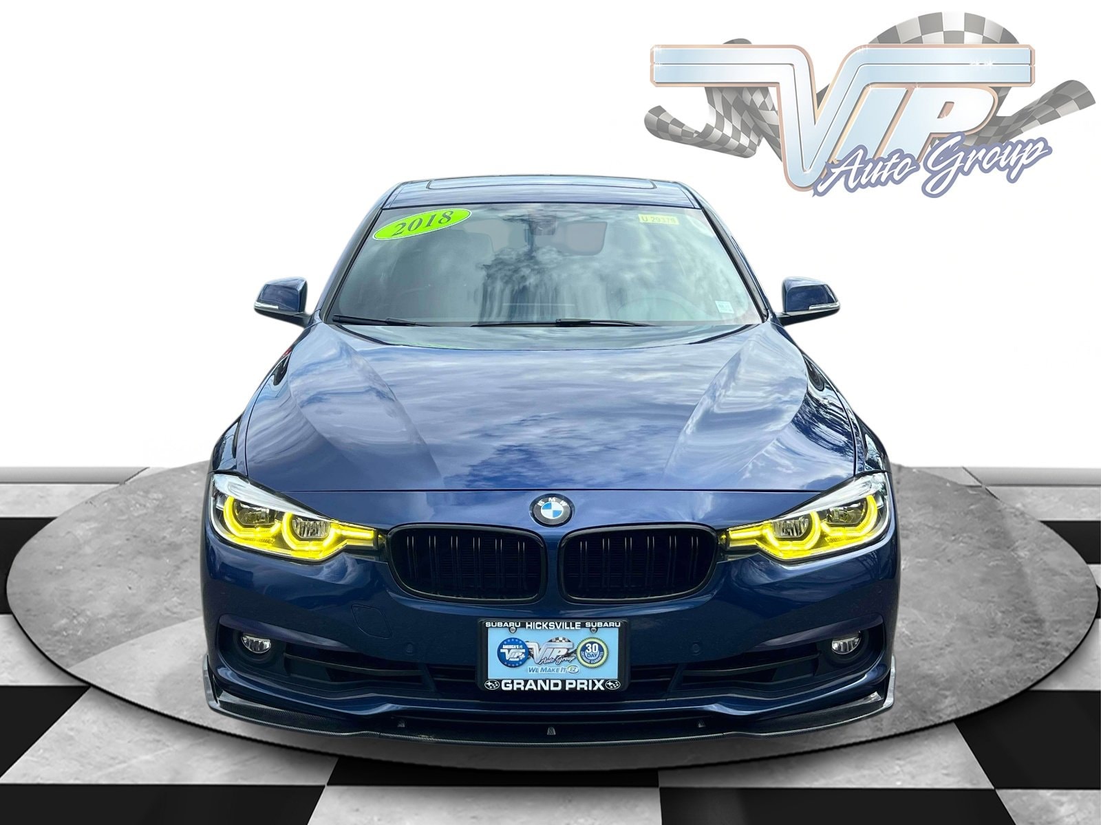 Used 2018 BMW 3 Series 330i with VIN WBA8D9C56JA607645 for sale in Hicksville, NY