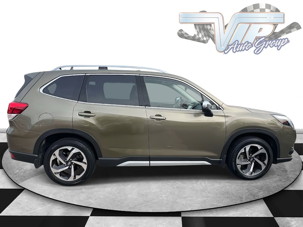 Used 2023 Subaru Forester Touring Touring CVT