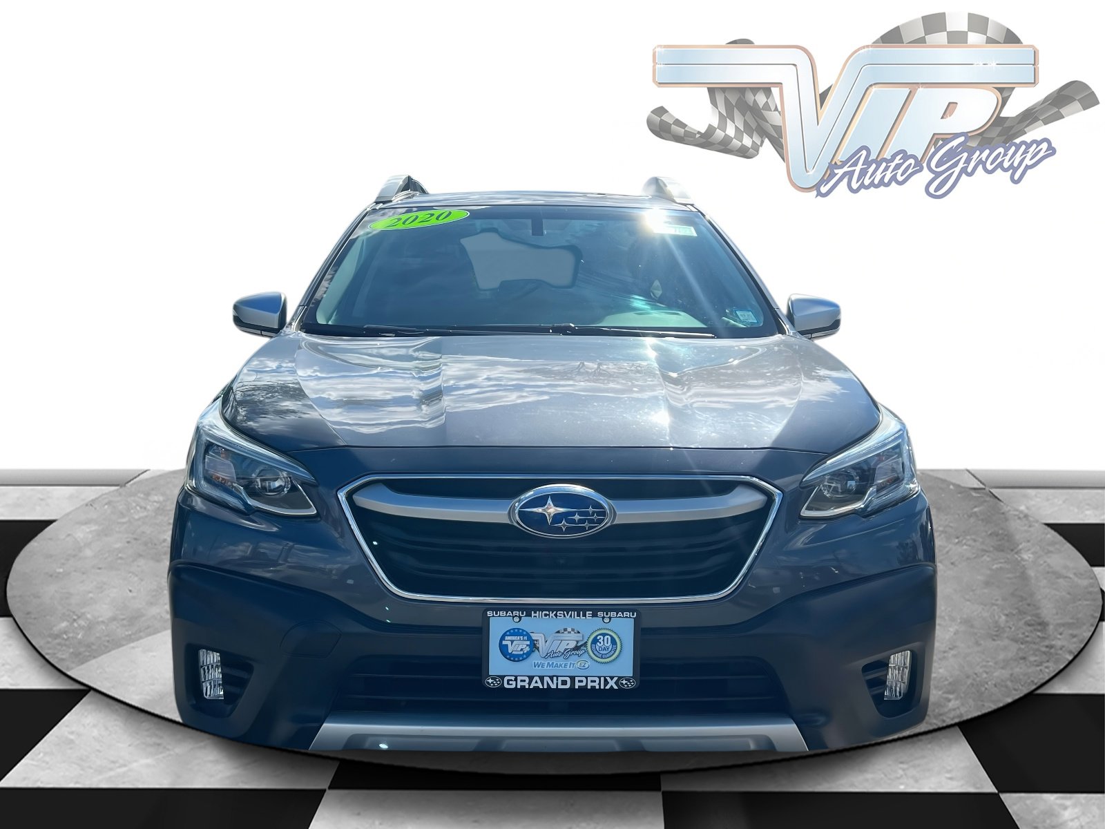 2020 Subaru Outback Touring photo 2