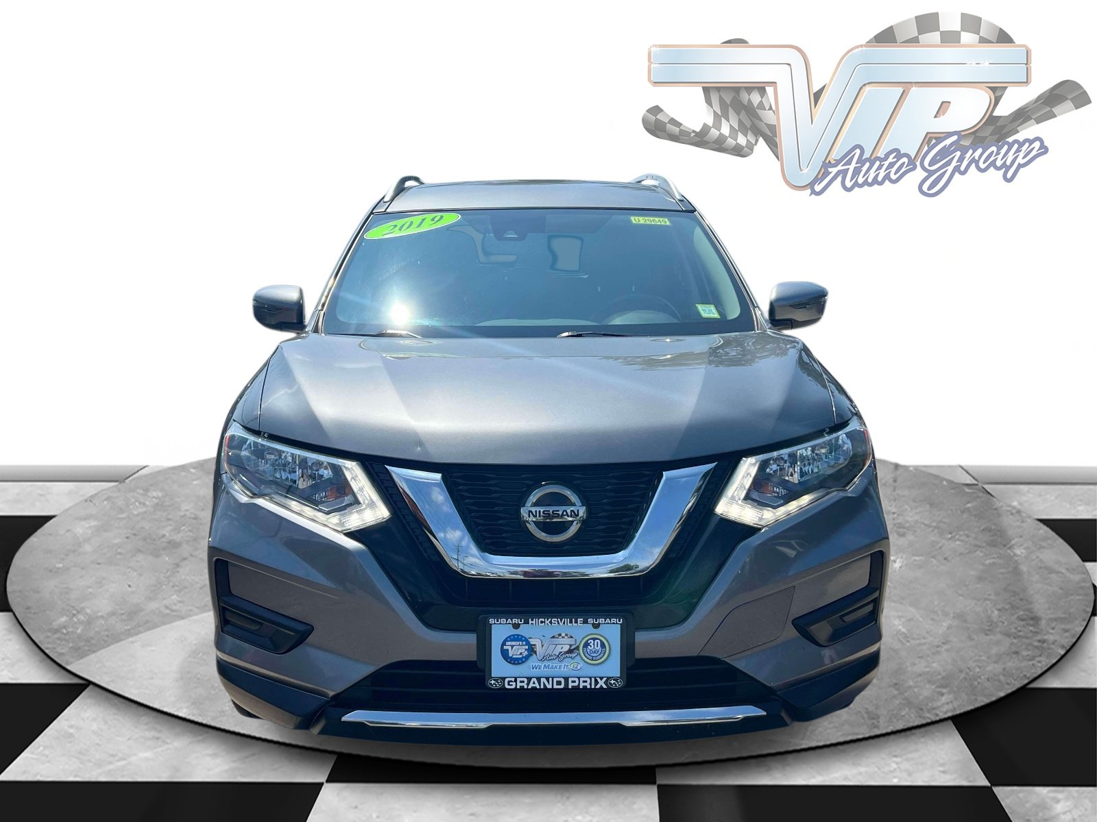 Used 2019 Nissan Rogue SV with VIN JN8AT2MV1KW390477 for sale in Hicksville, NY