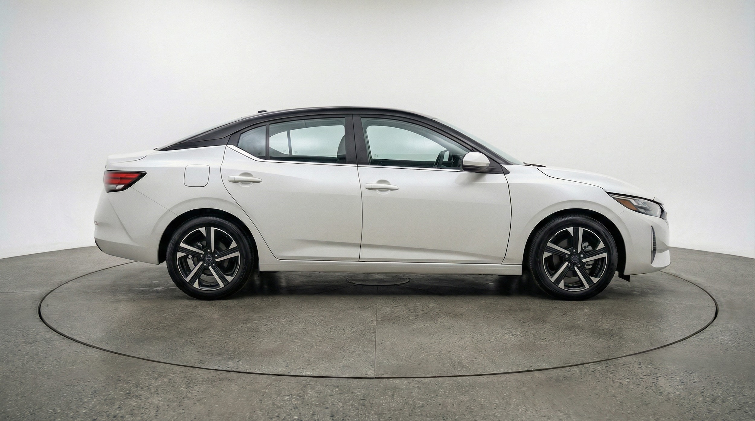 Thumbnail: 2025 Nissan Sentra - 8