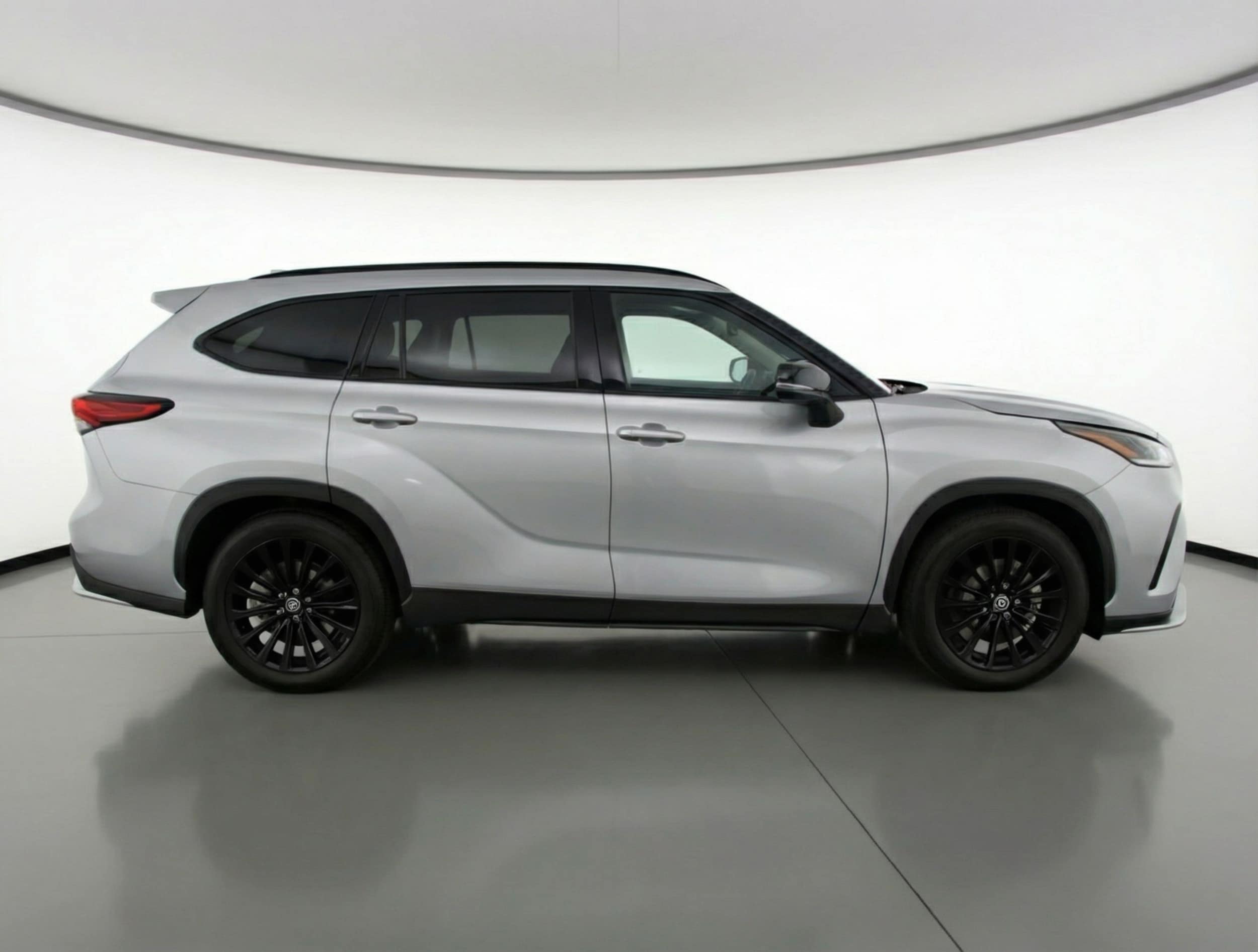 Thumbnail: 2025 Toyota Highlander - 8