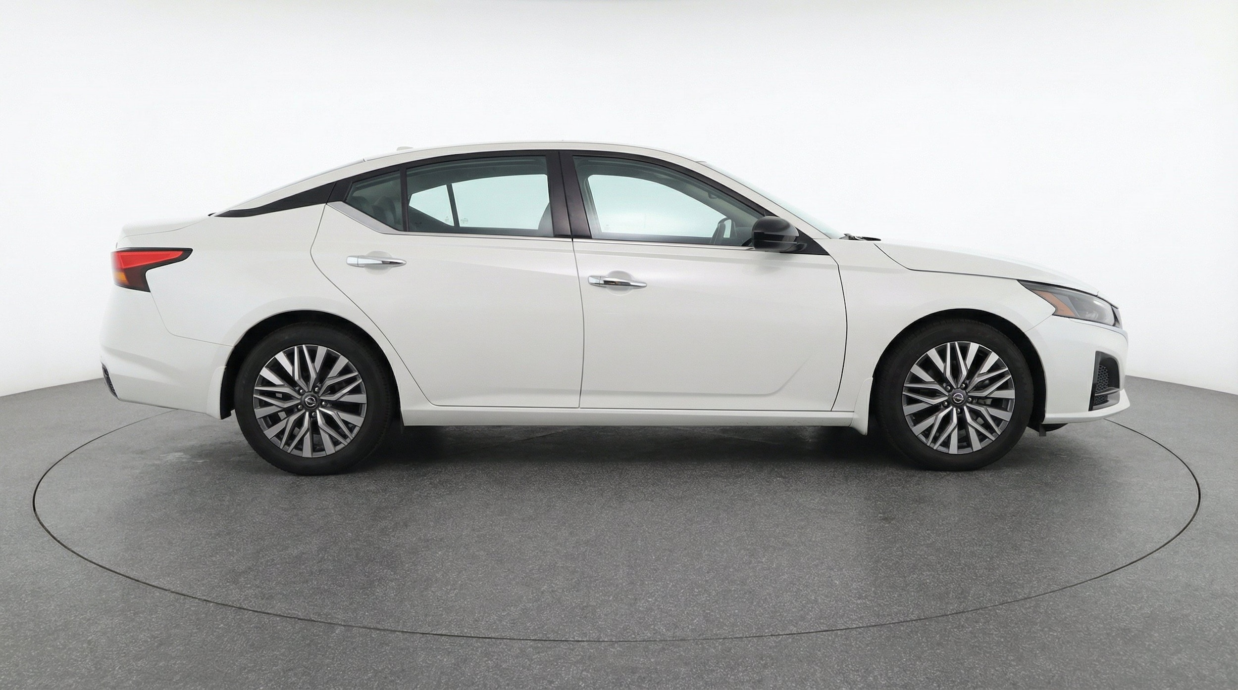 Thumbnail: 2025 Nissan Altima - 11