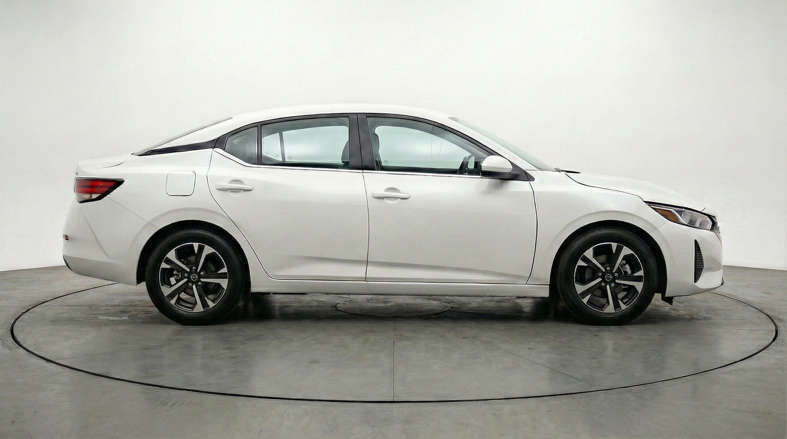 Thumbnail: 2025 Nissan Sentra - 11